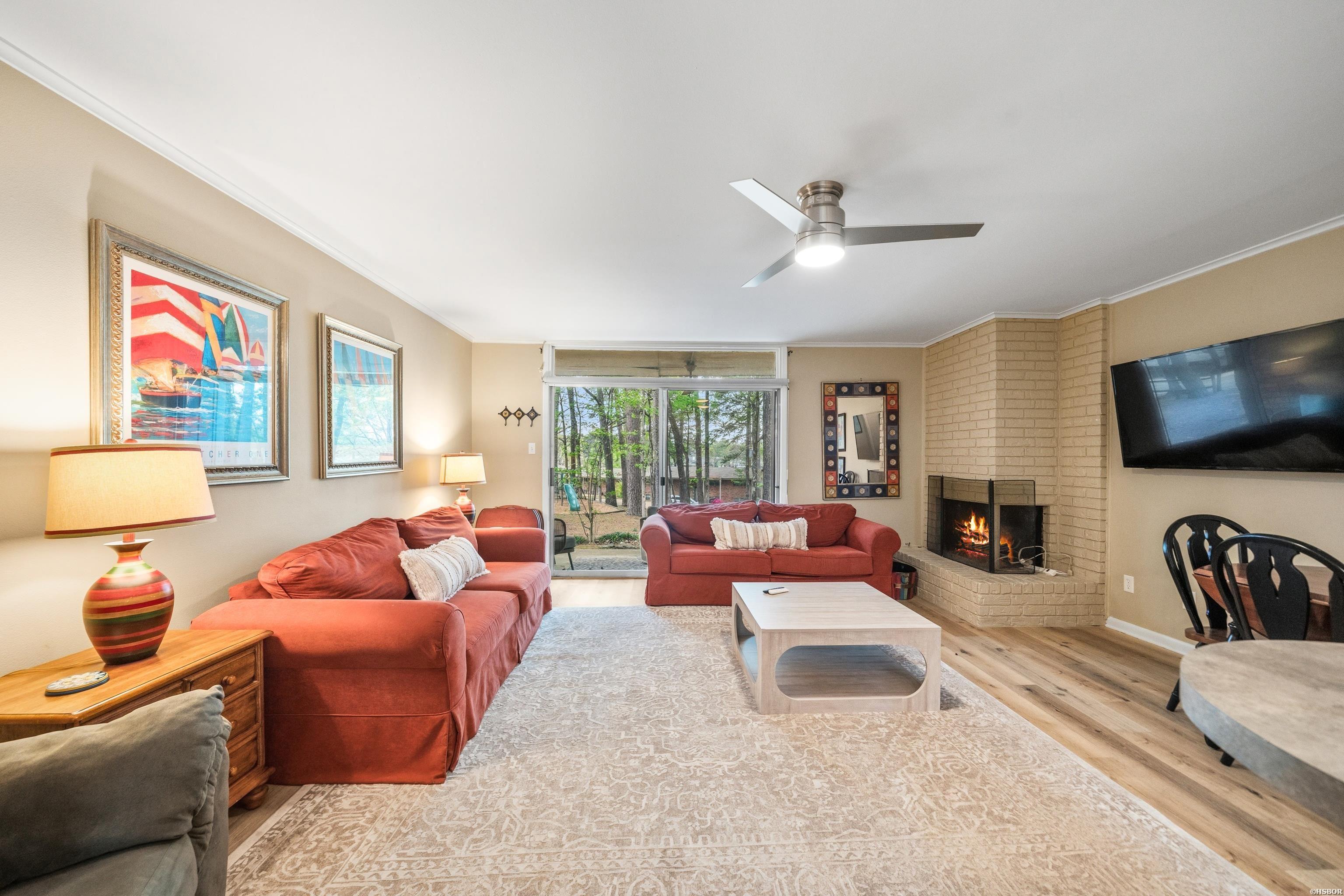 651 PENINSULA Drive Unit: 28