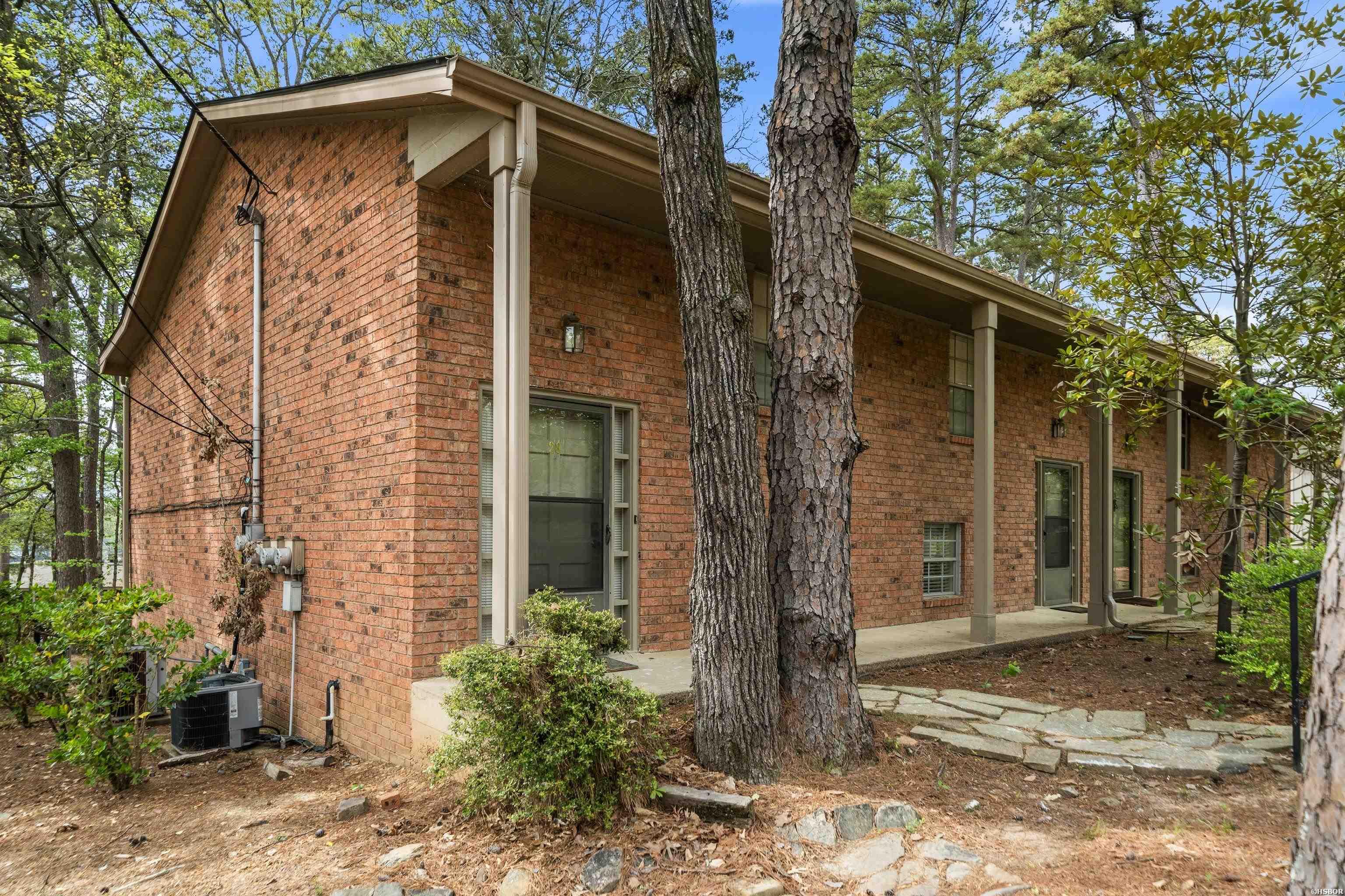 651 PENINSULA Drive Unit: 28