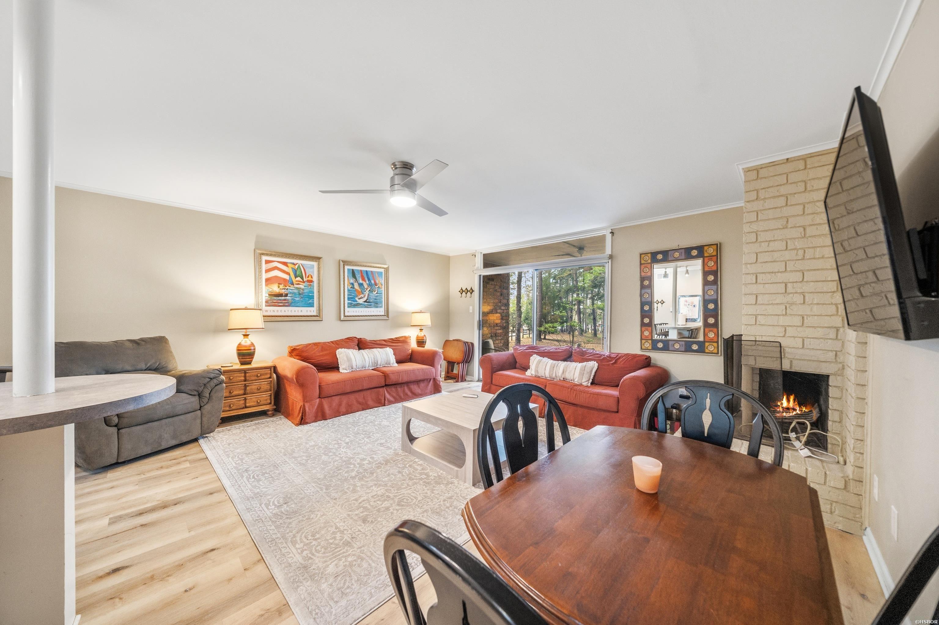 651 PENINSULA Drive Unit: 28