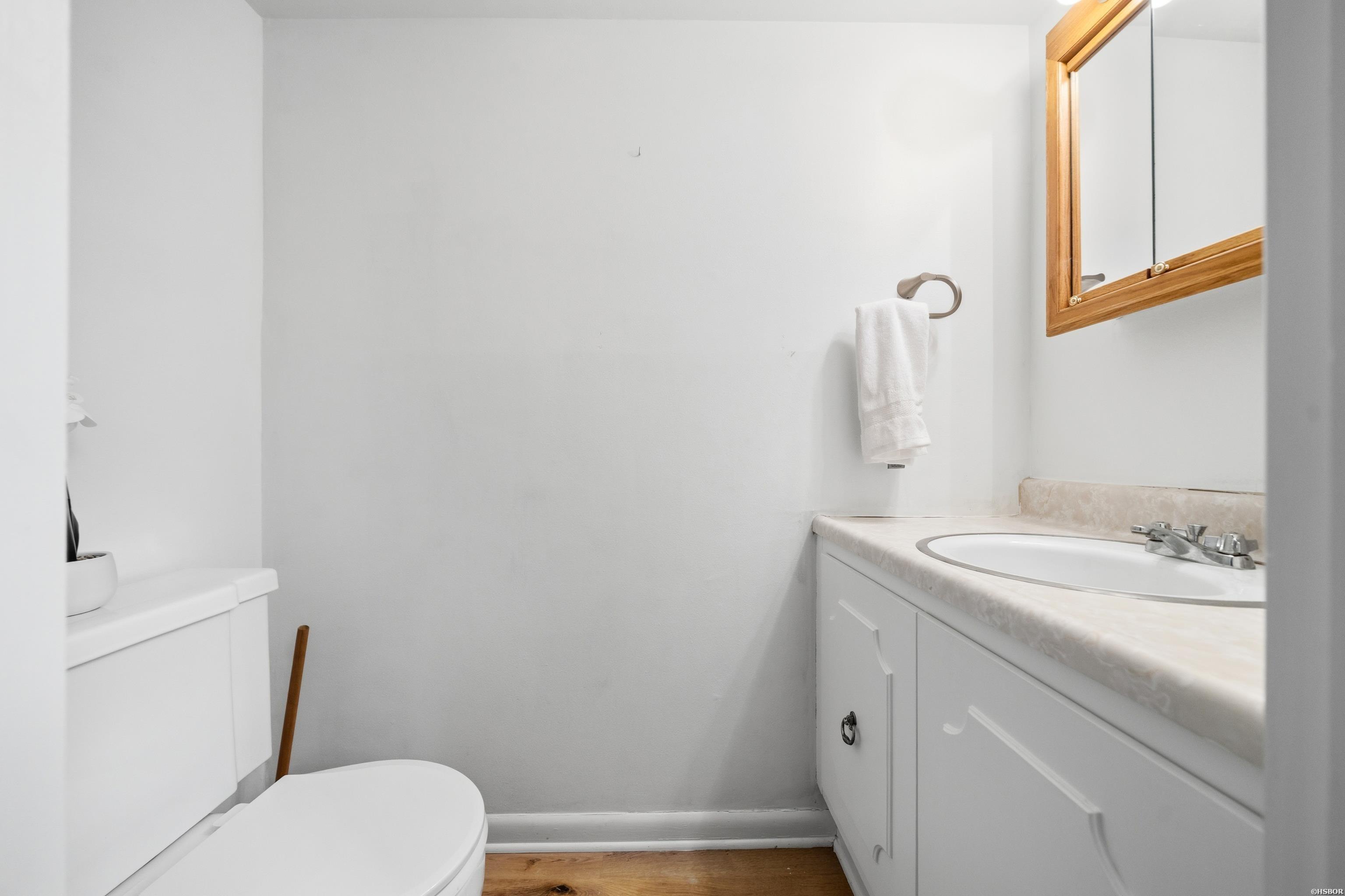 651 PENINSULA Drive Unit: 28