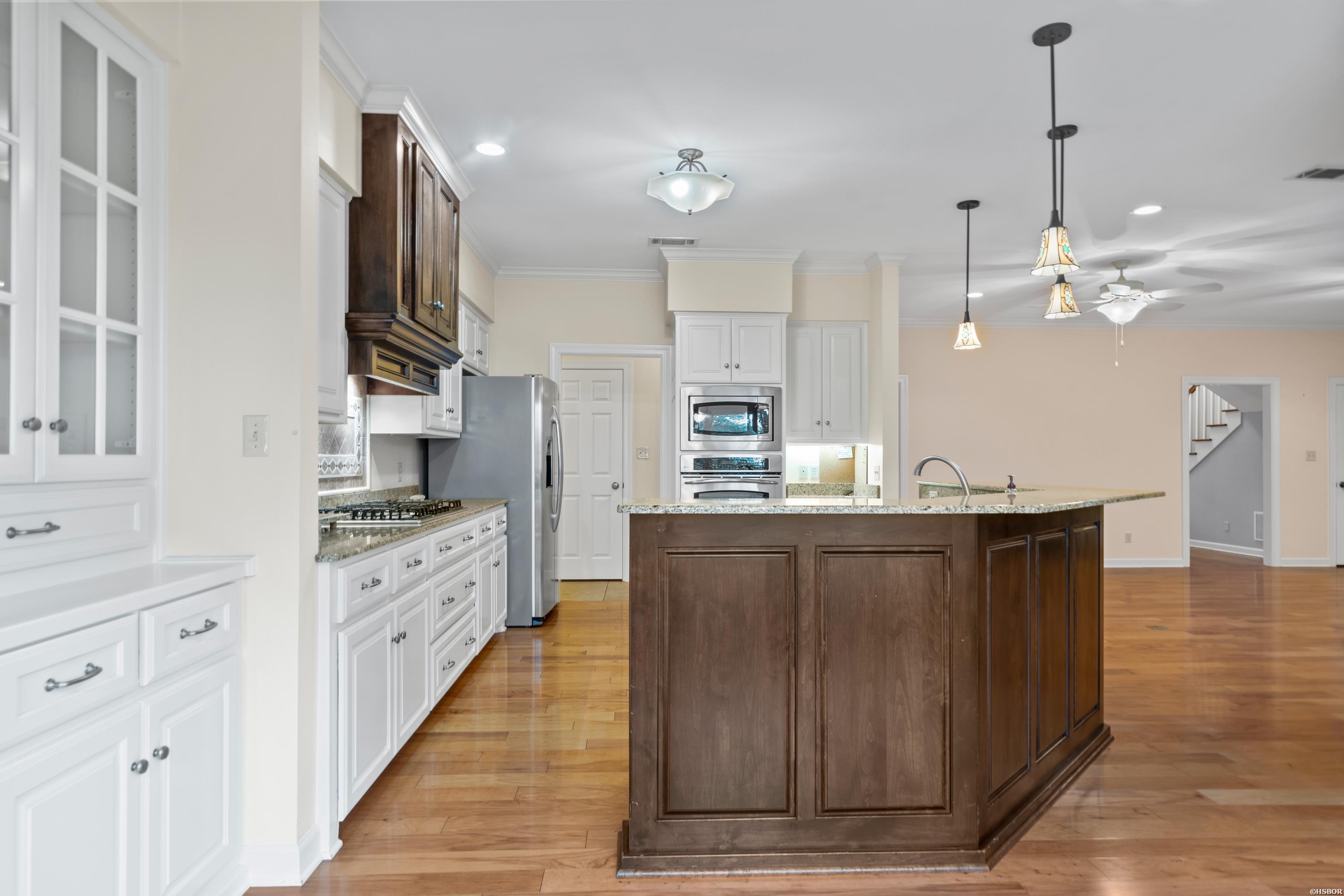 134 LAKE FOREST SHORES