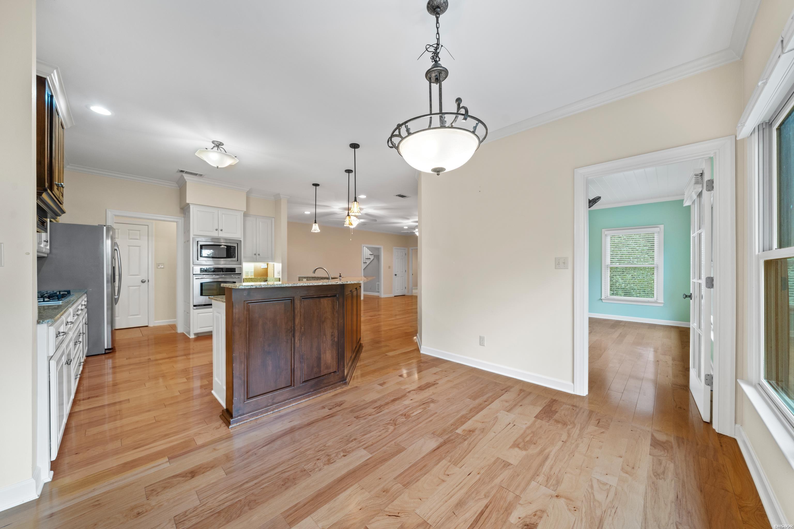 134 LAKE FOREST SHORES