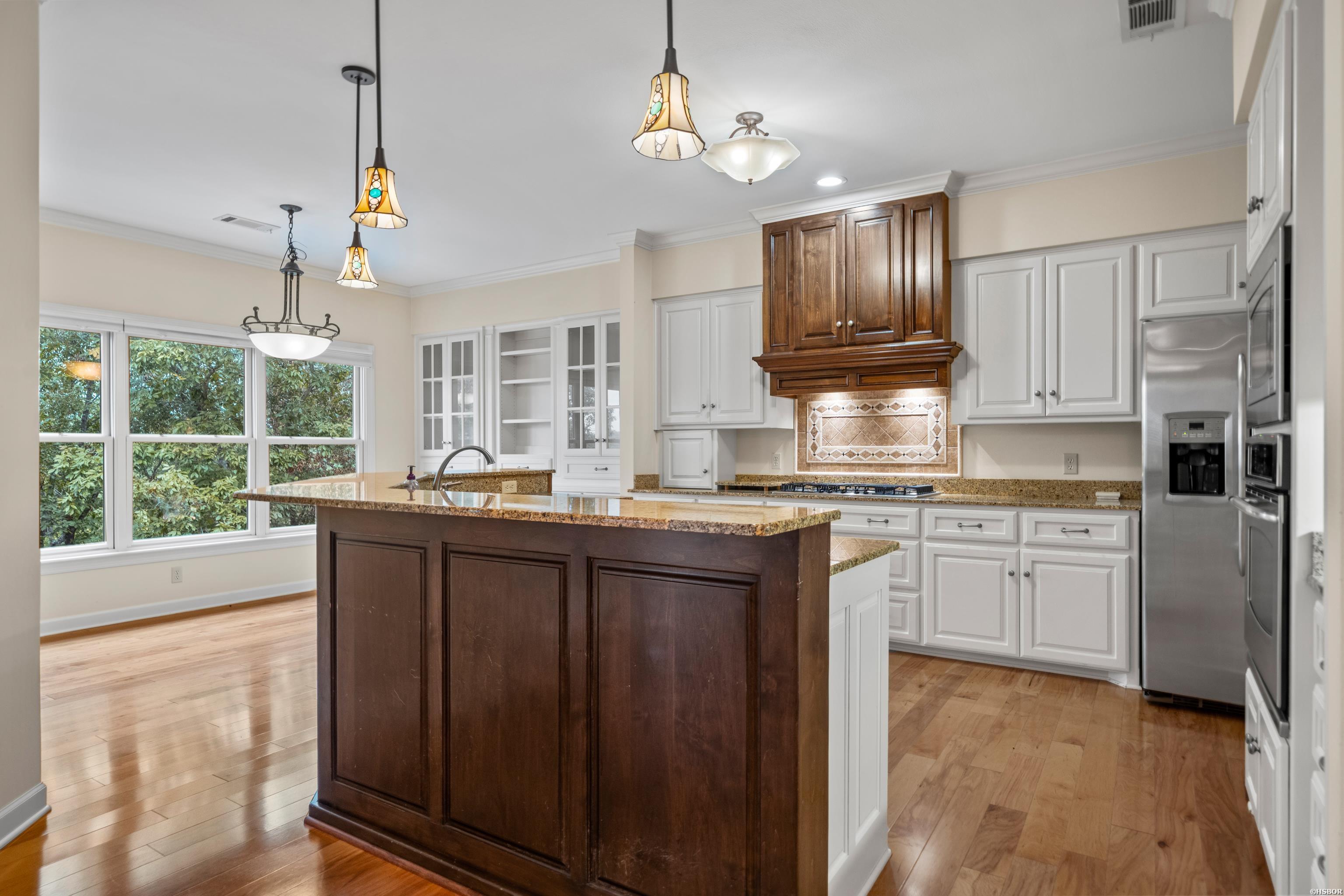 134 LAKE FOREST SHORES