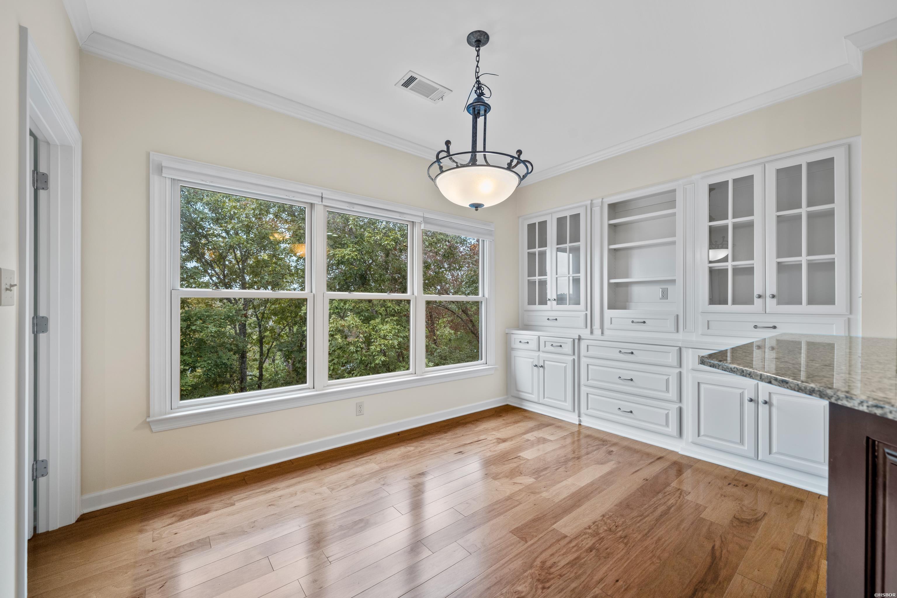 134 LAKE FOREST SHORES