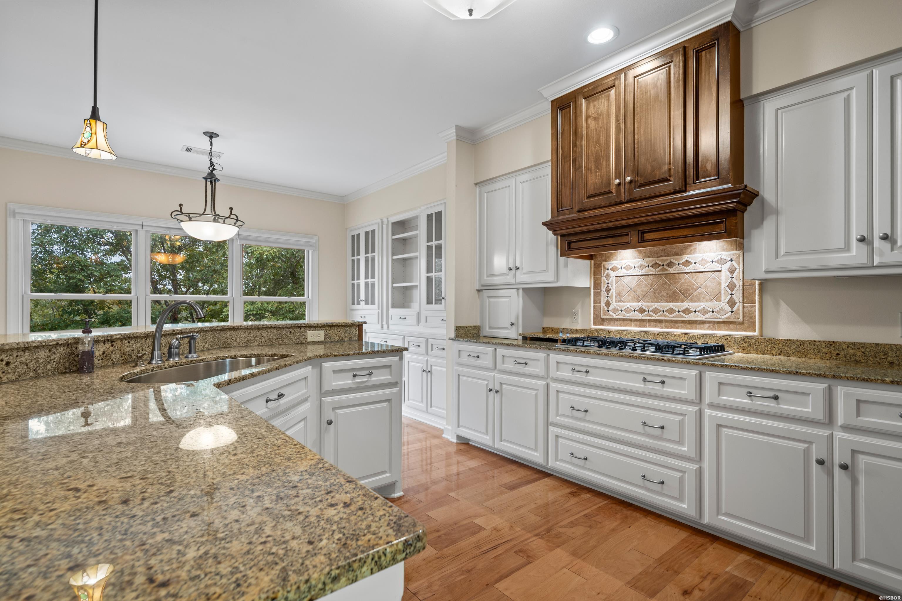 134 LAKE FOREST SHORES