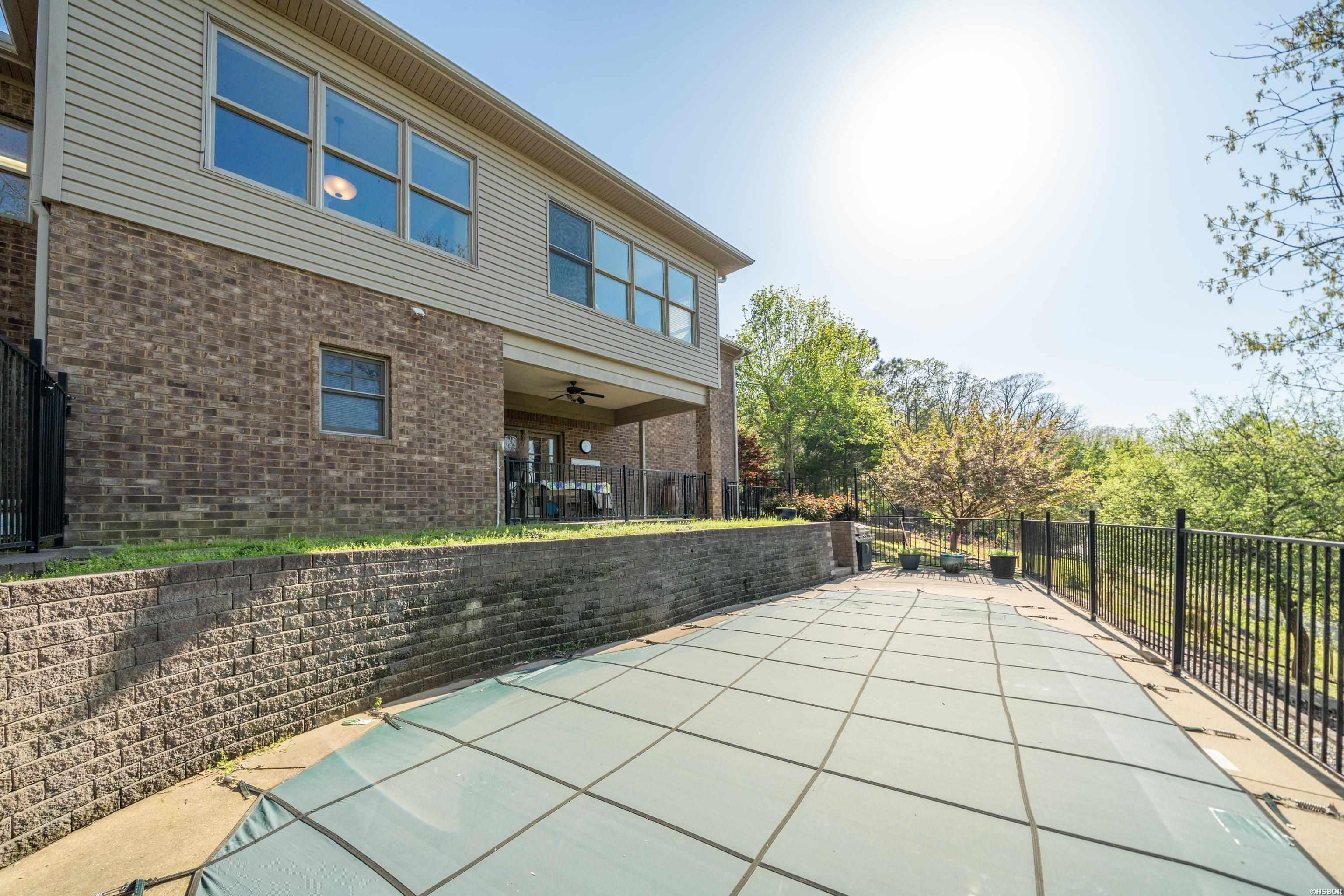 134 LAKE FOREST SHORES