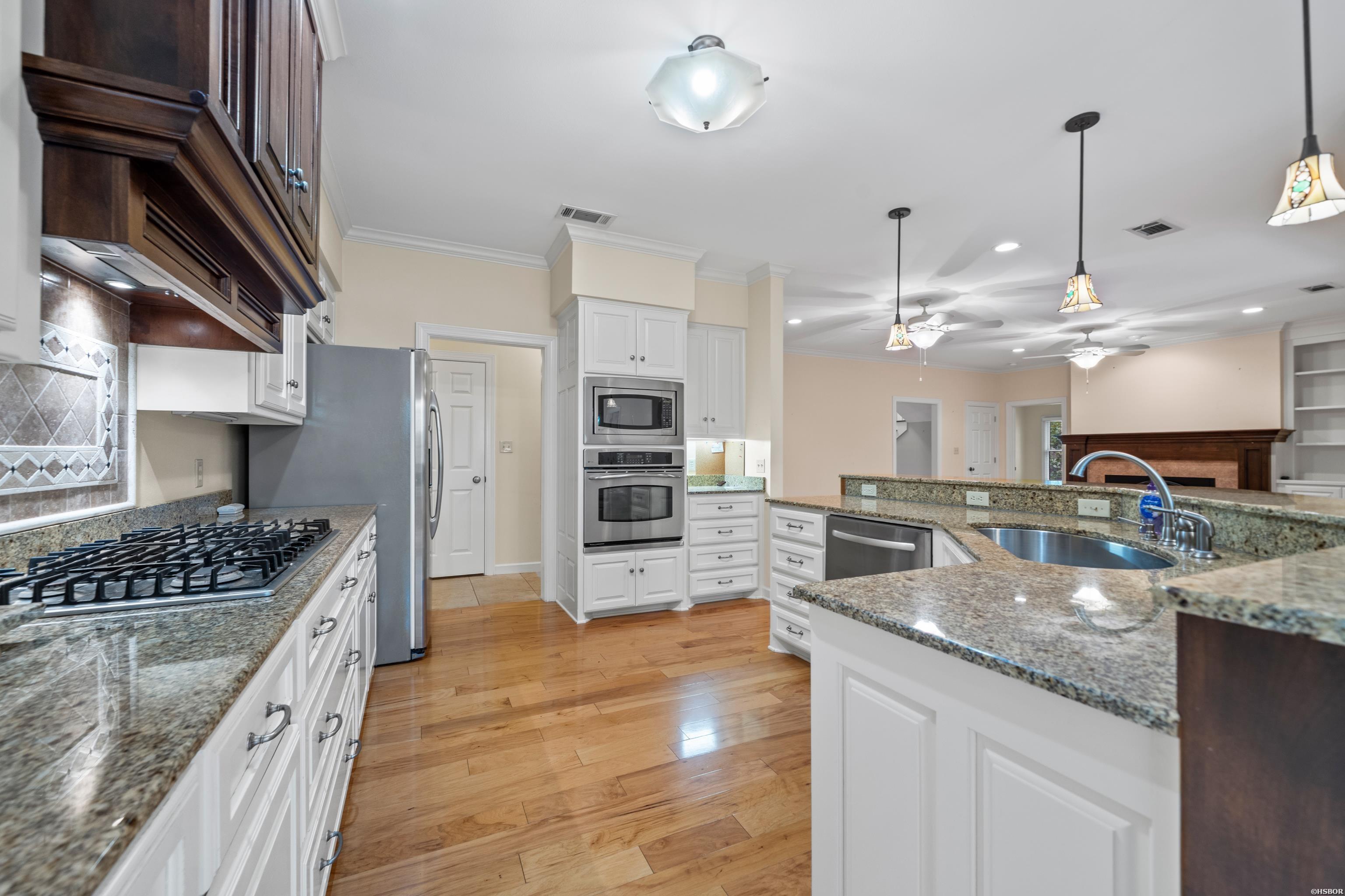 134 LAKE FOREST SHORES