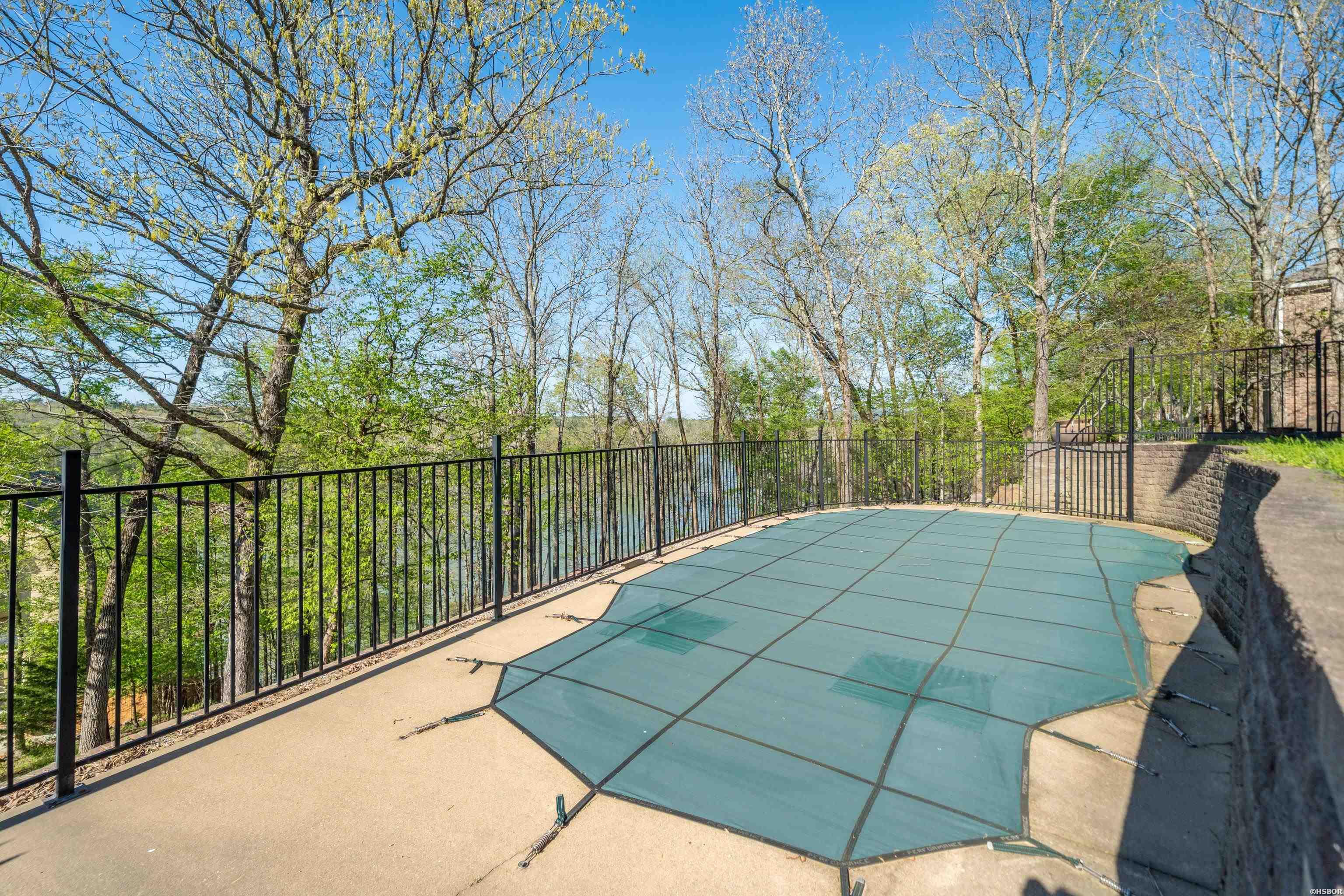 134 LAKE FOREST SHORES