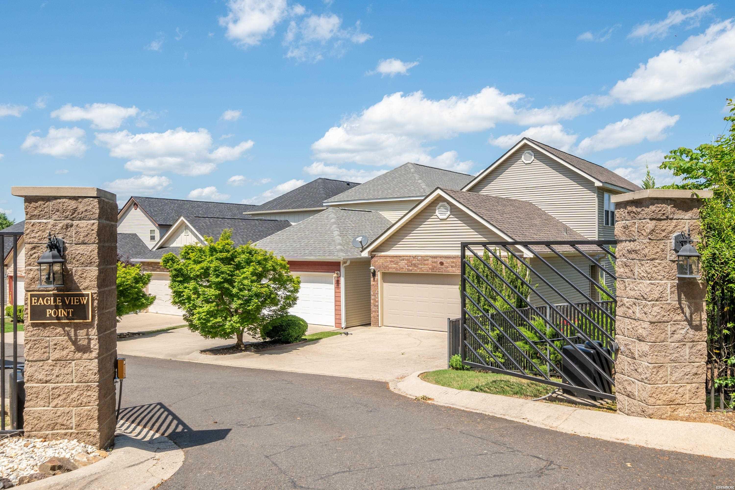 102 EAGLE VIEW Point