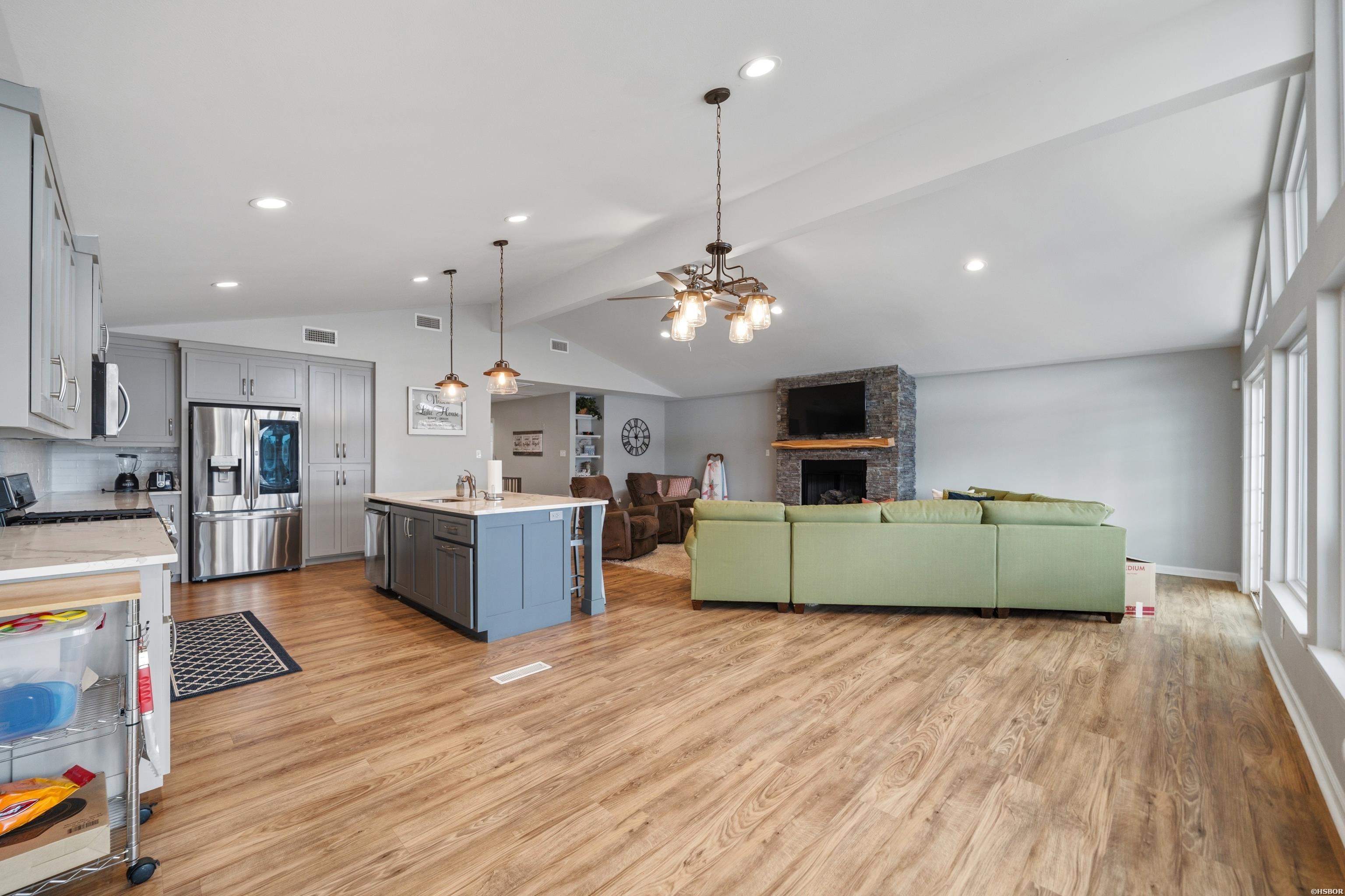 314 PARADISE Point