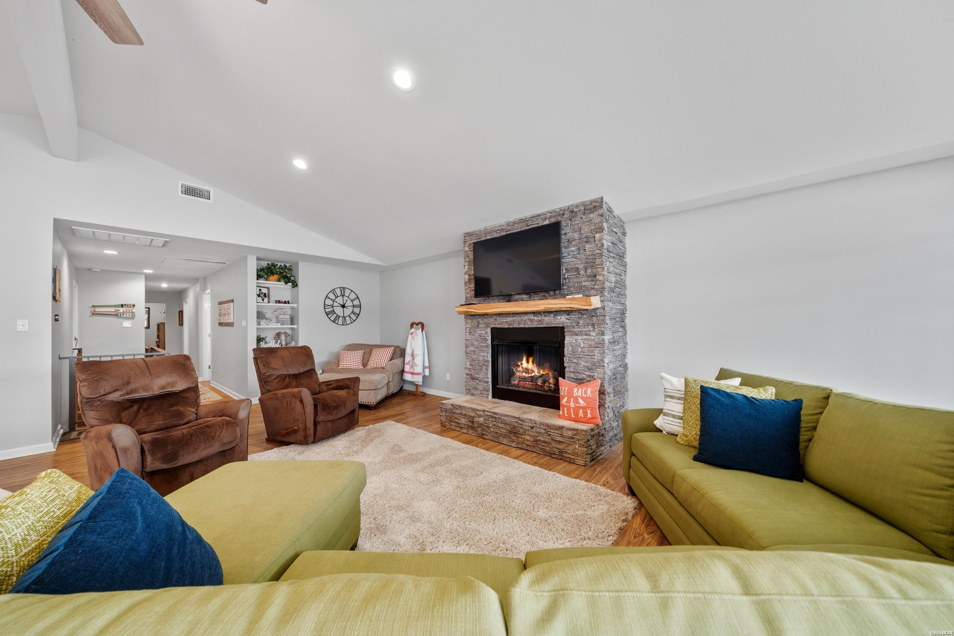 314 PARADISE Point