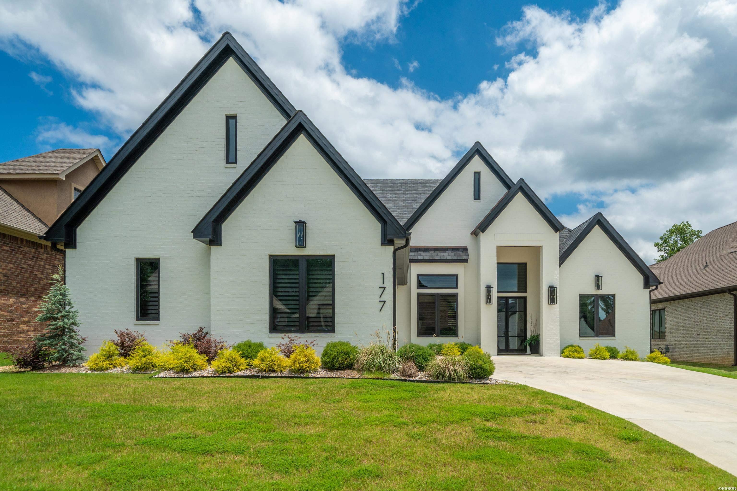 177 ARLINGTON PARK