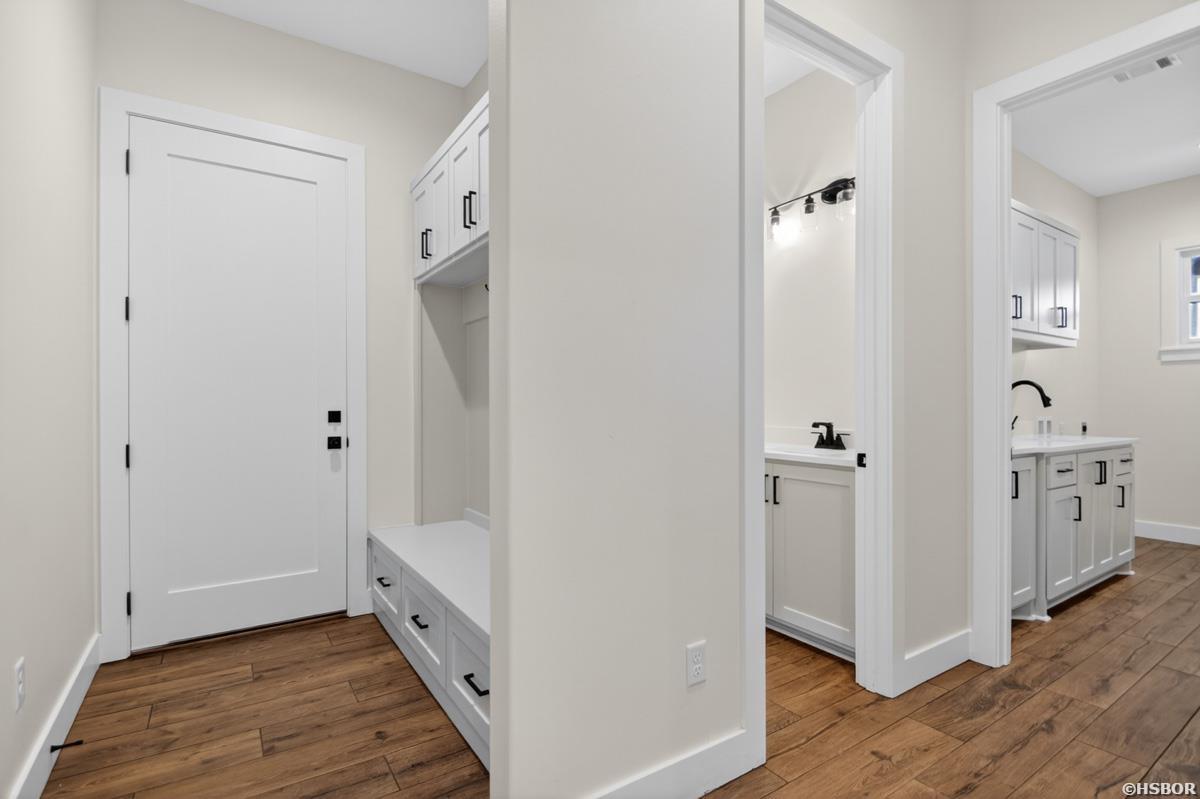 137 ARLINGTON PARK Terrace