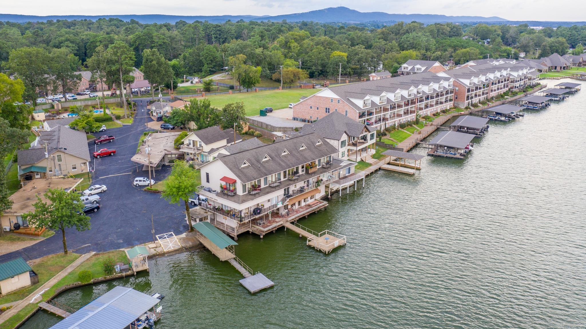 105 Chambers Point Unit: 39