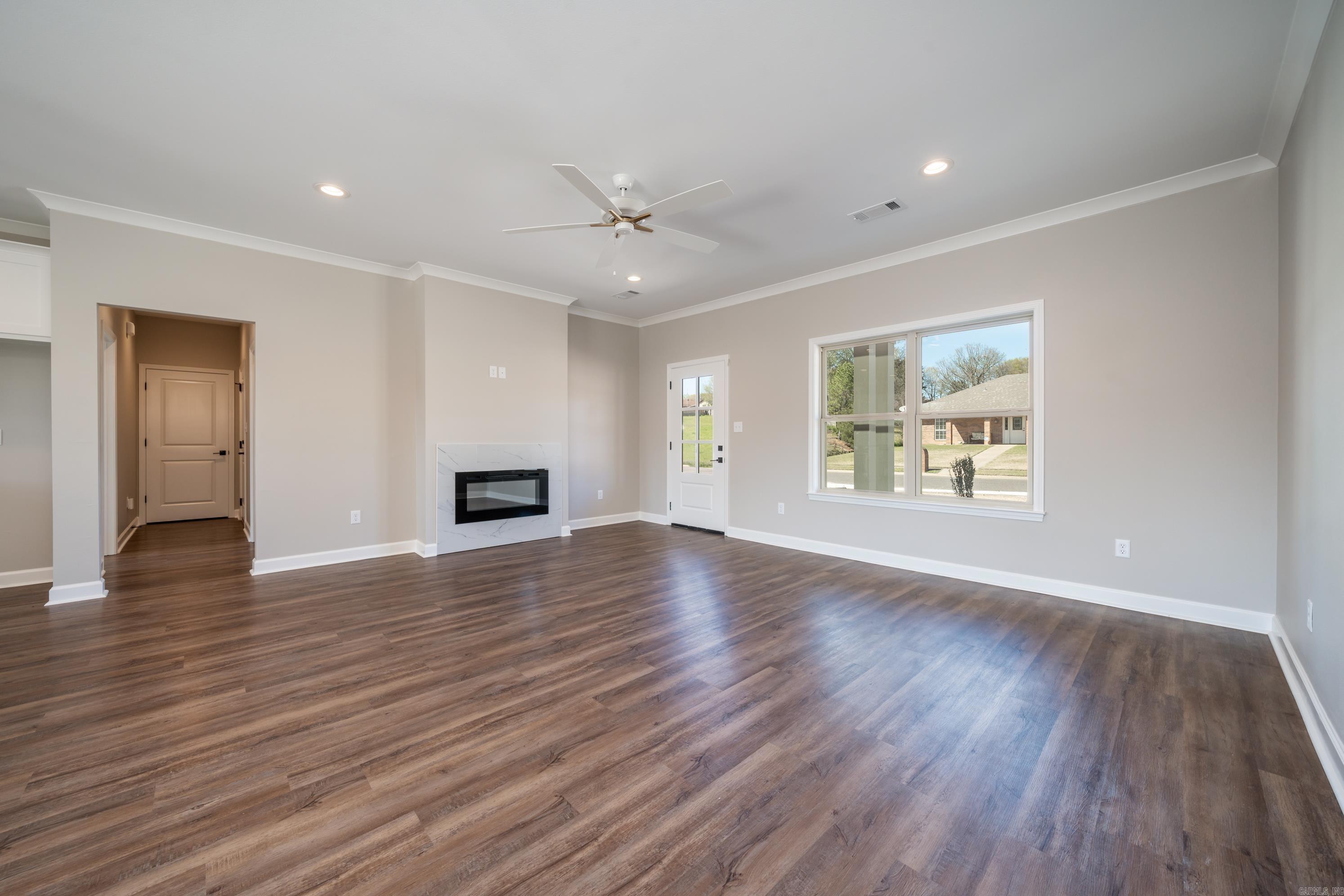 142 E. San Mateo