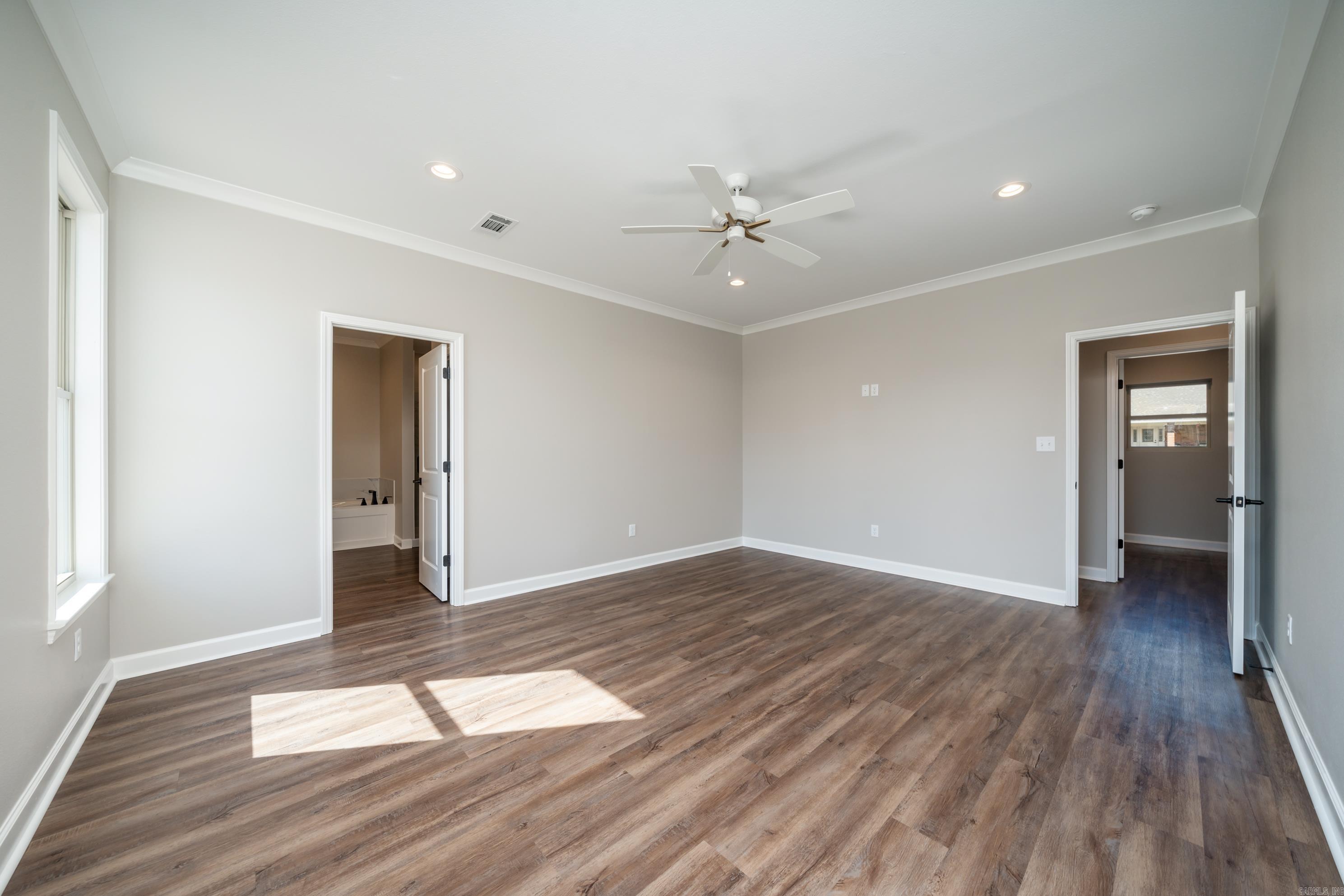 142 E. San Mateo