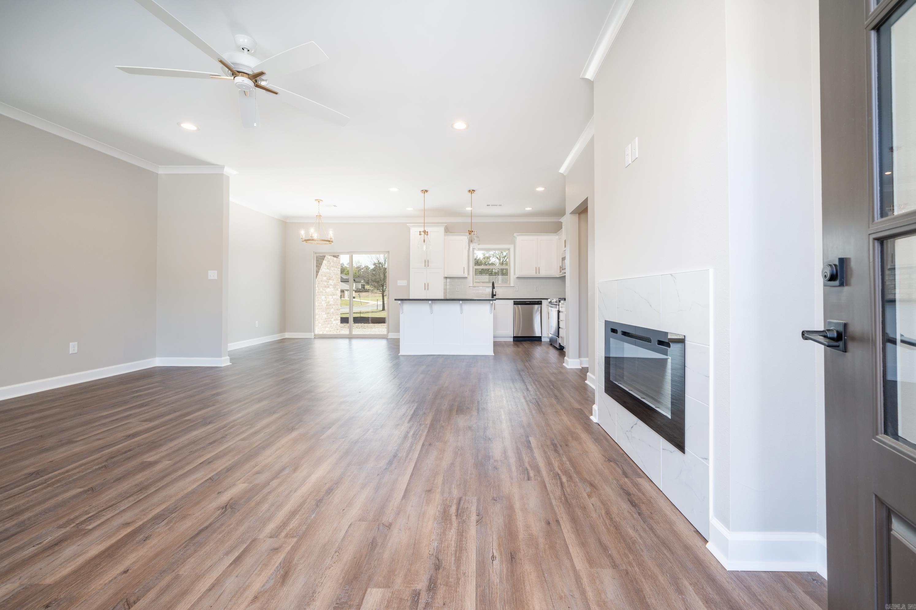 142 E. San Mateo