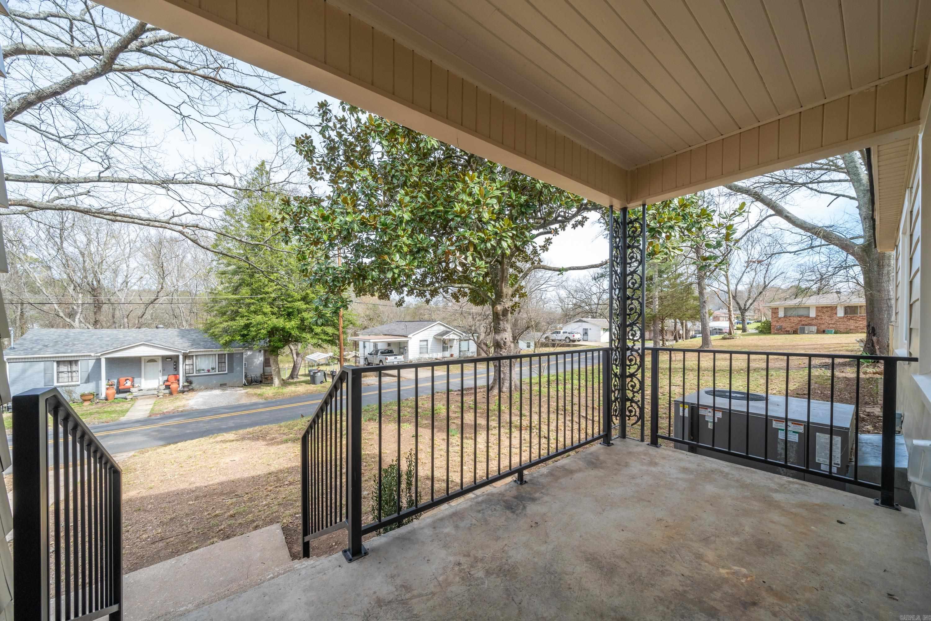 503 Woodlawn Ave