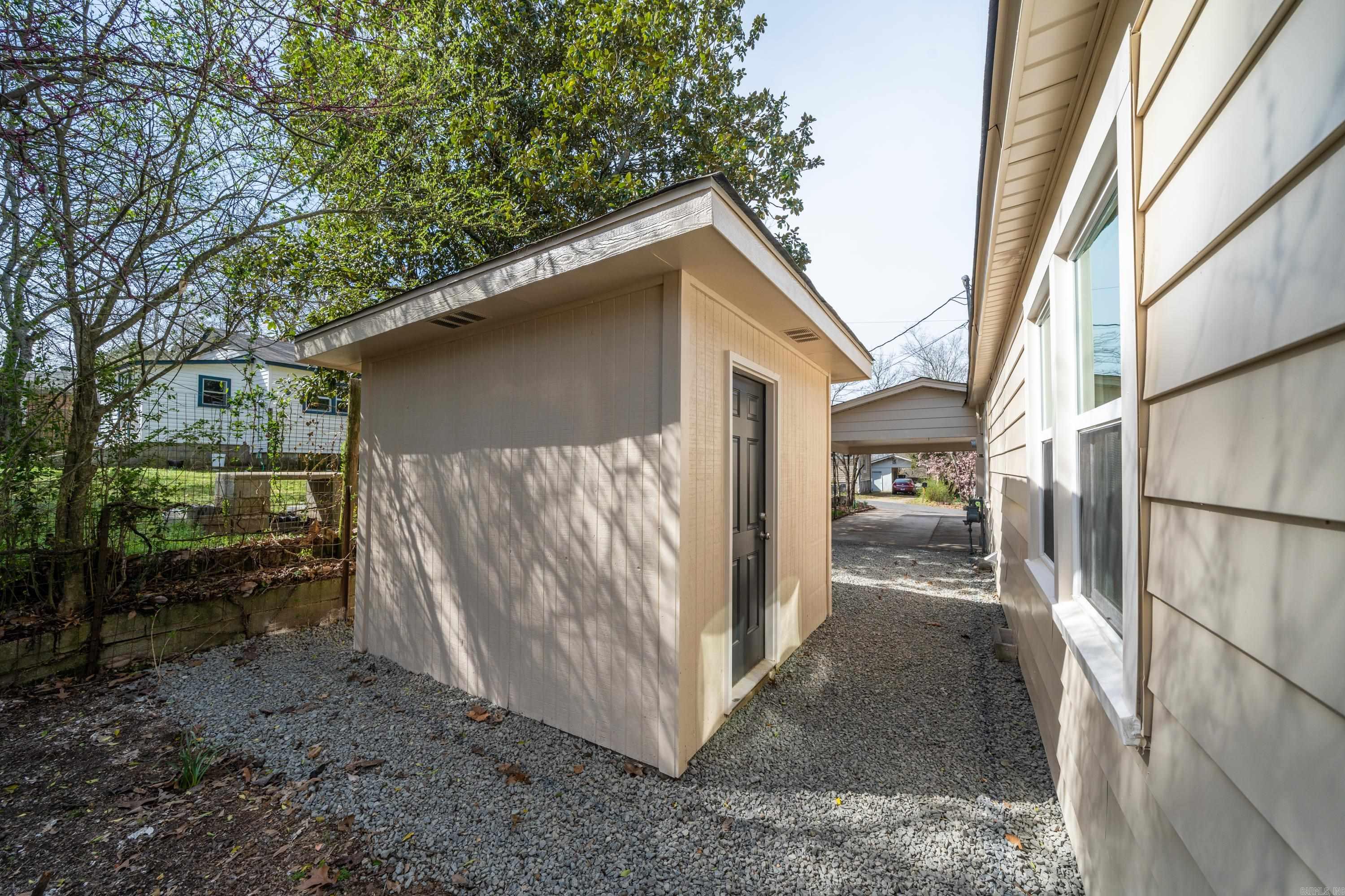 503 Woodlawn Ave