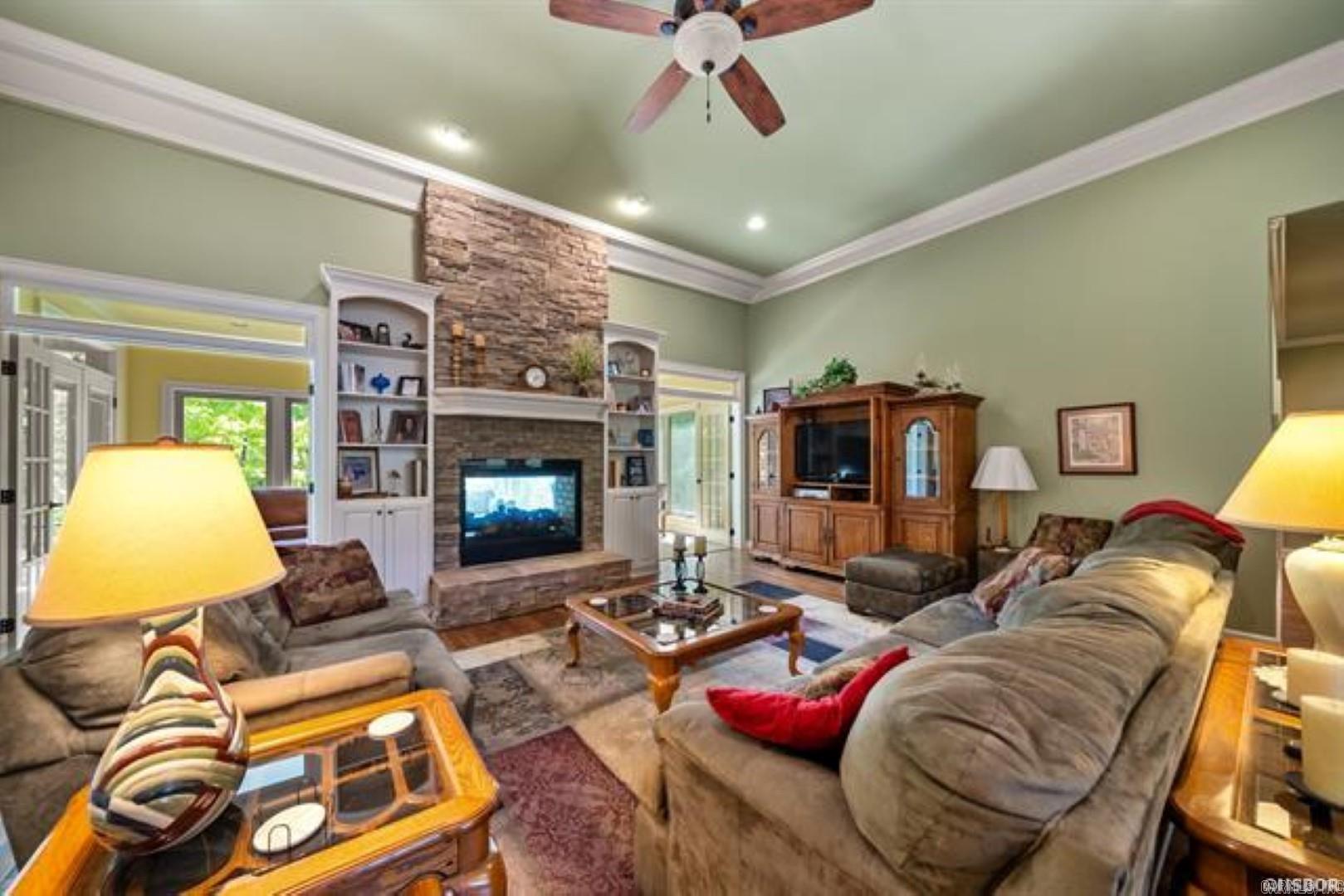 299 Longview Point