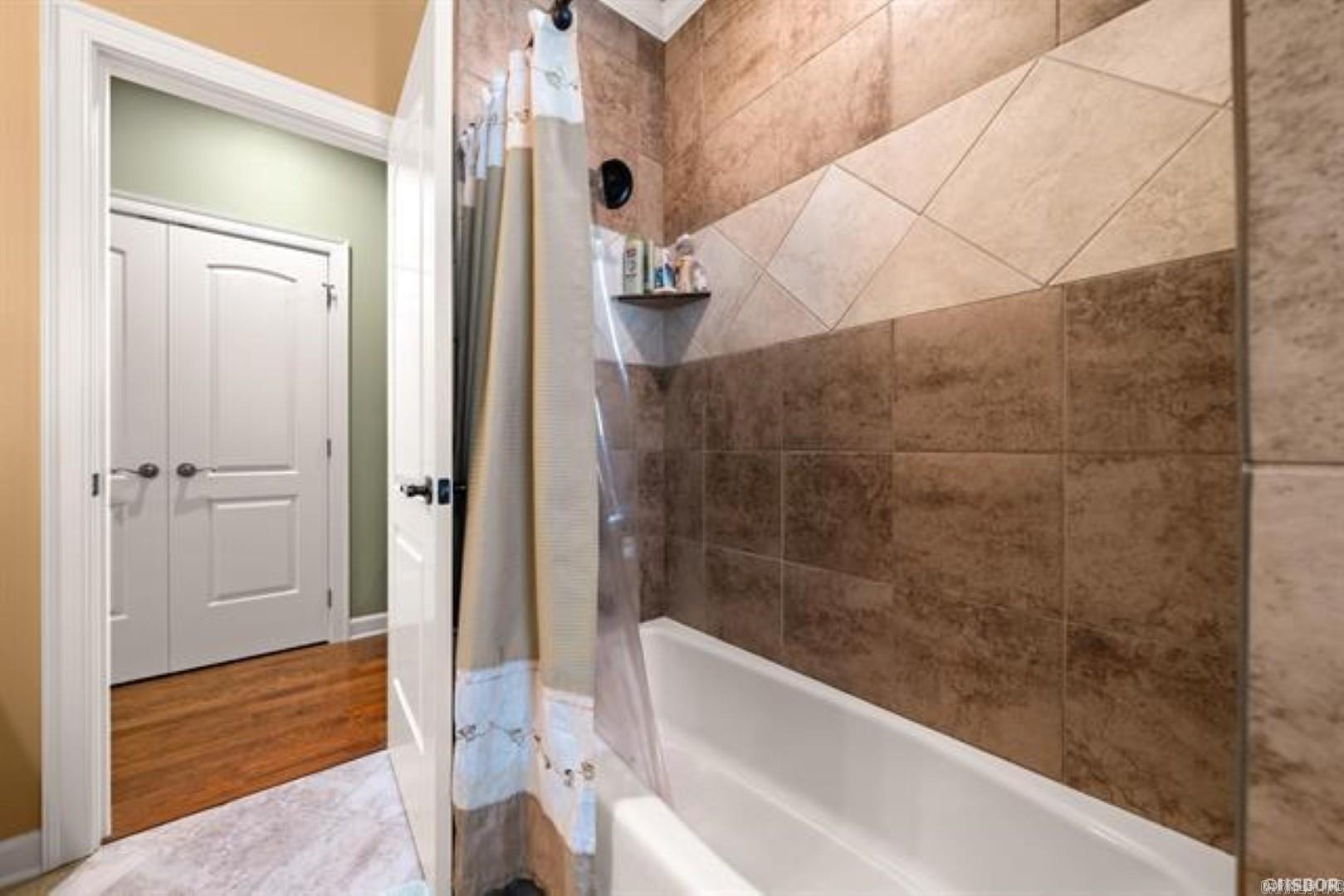 299 Longview Point