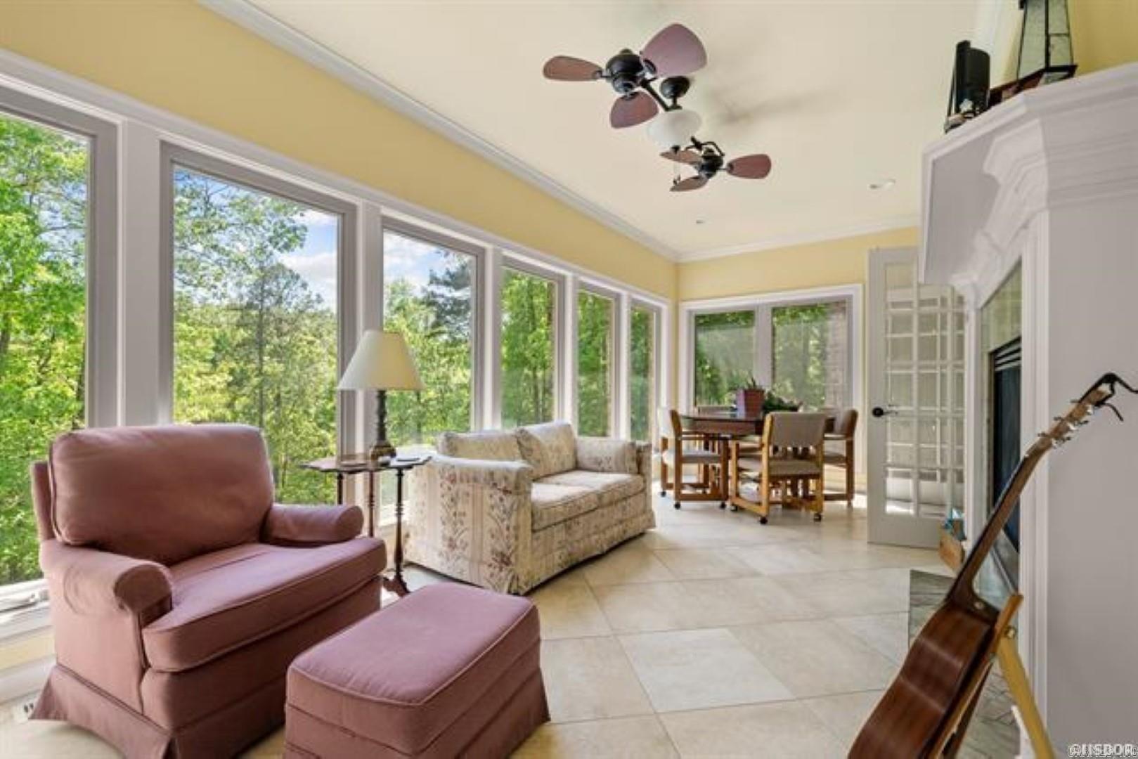 299 Longview Point