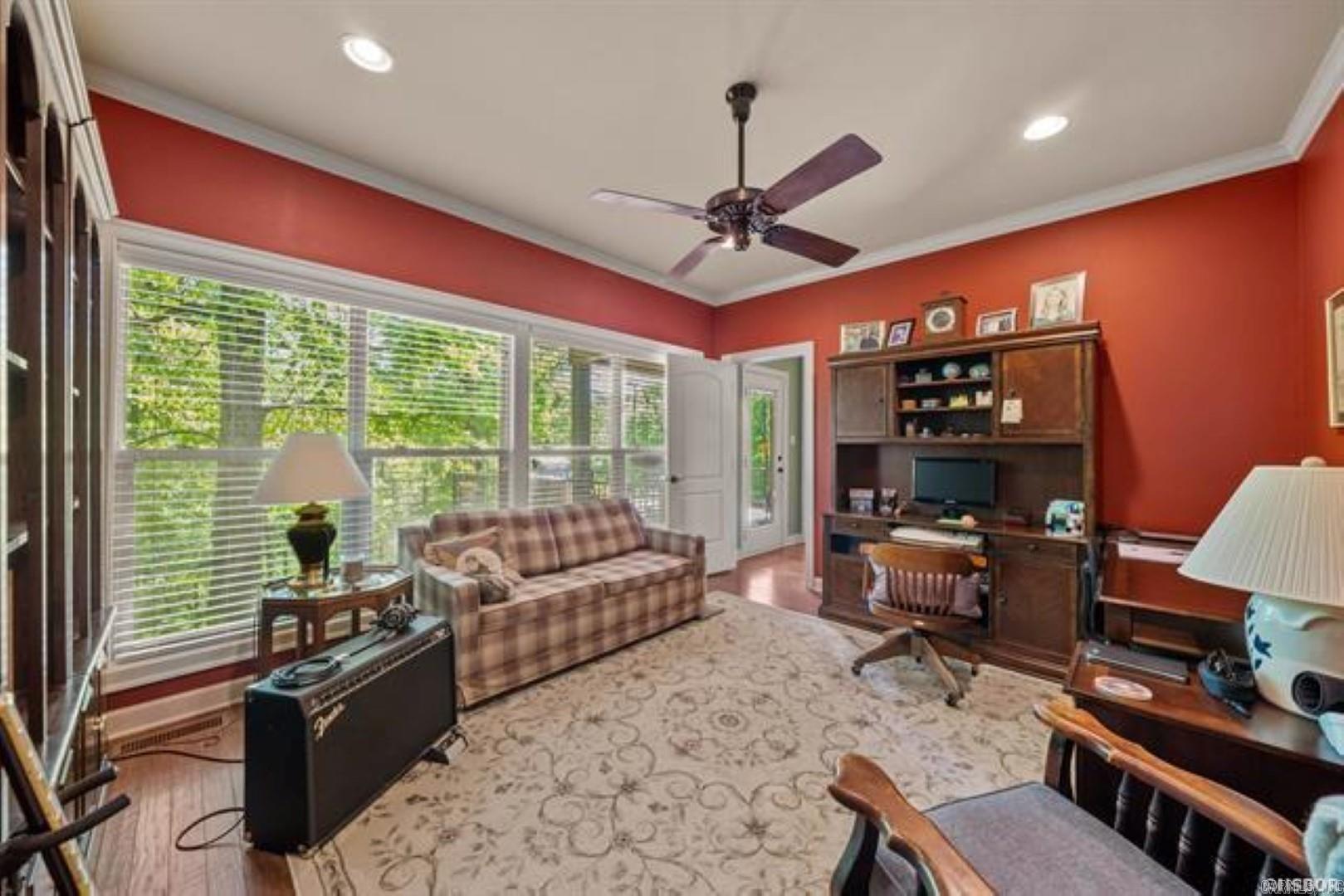 299 Longview Point