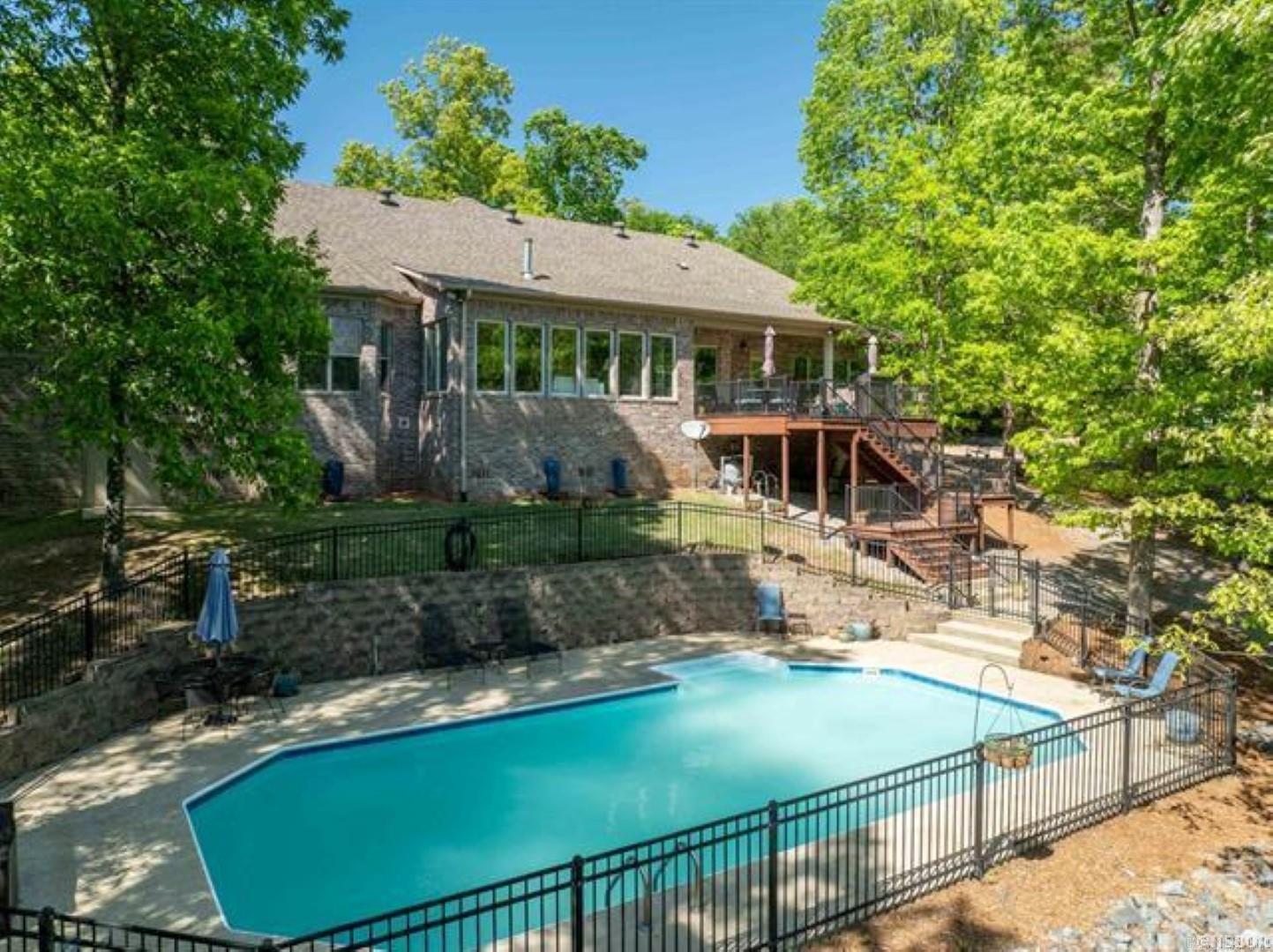 299 Longview Point