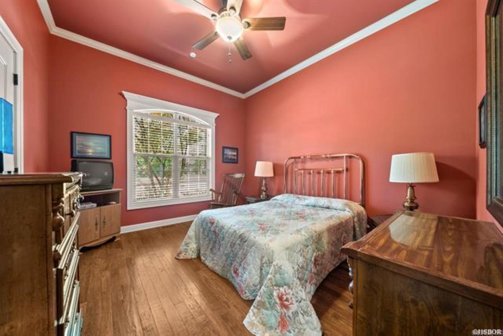 299 Longview Point