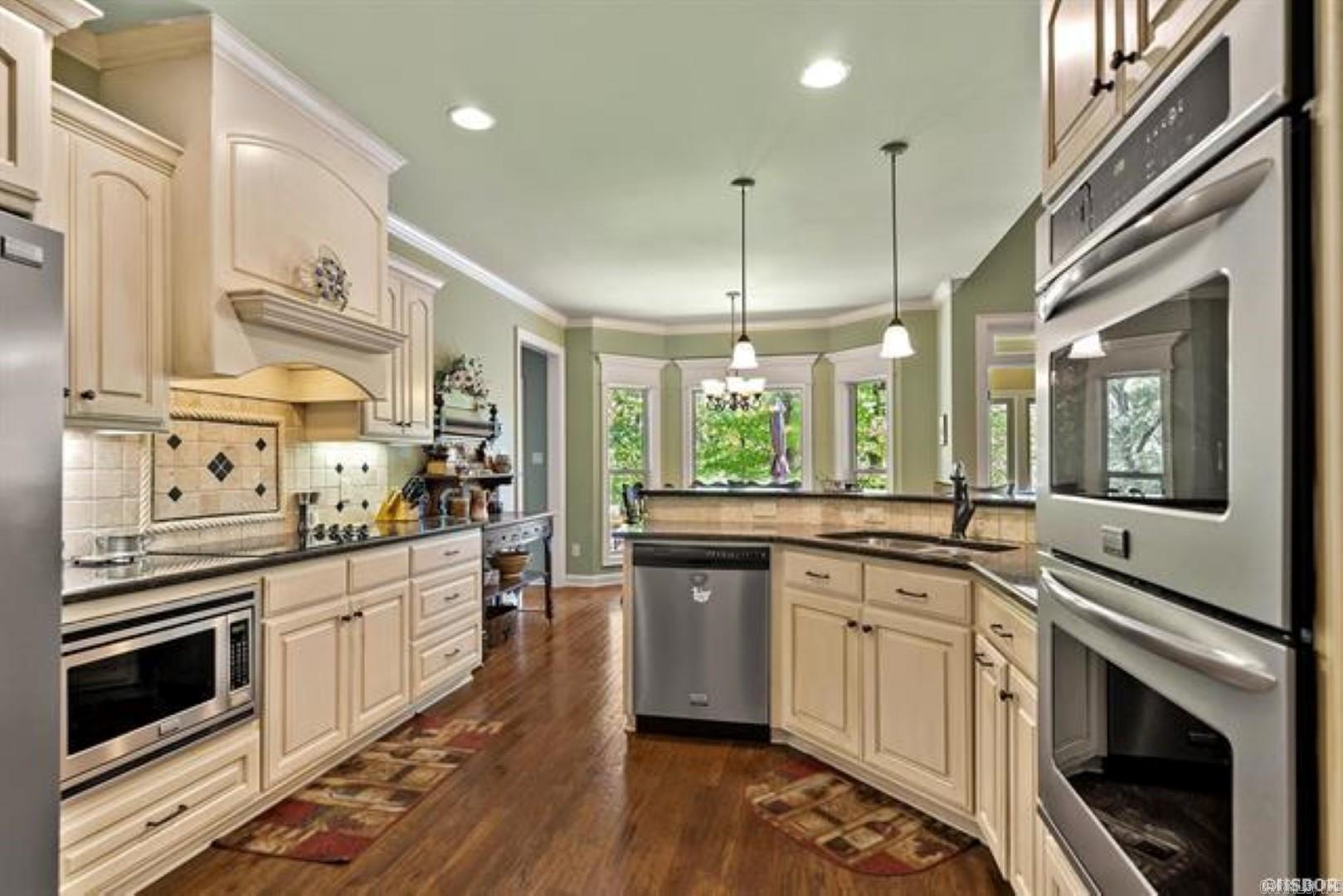 299 Longview Point