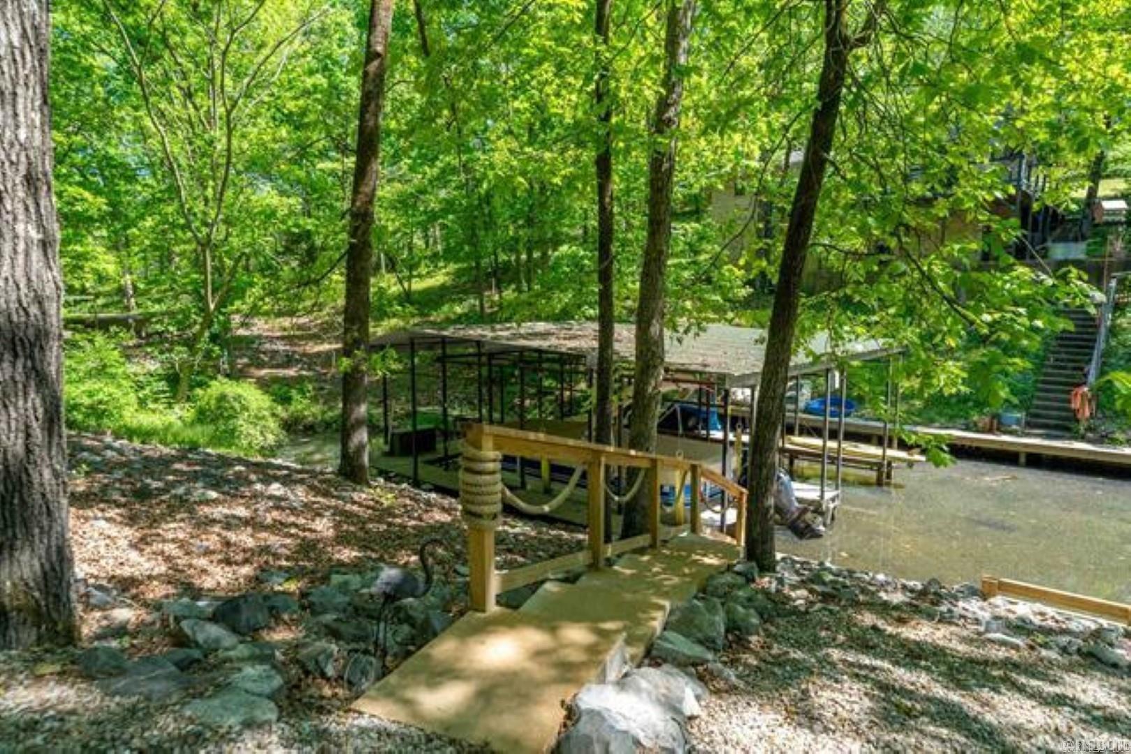 299 Longview Point