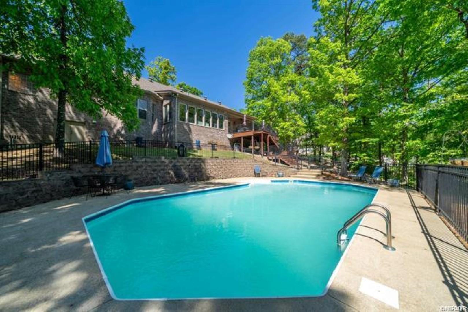 299 Longview Point