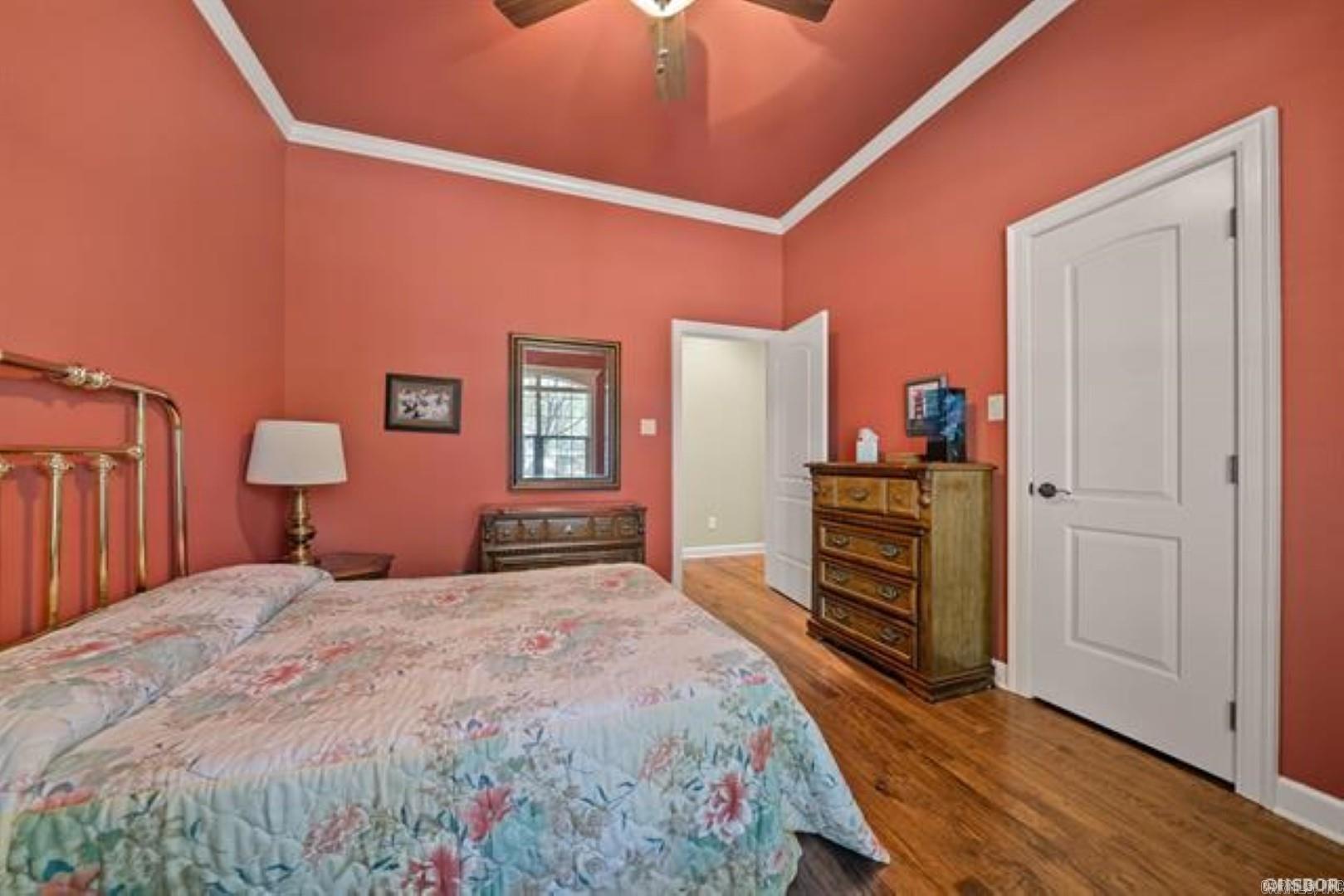 299 Longview Point