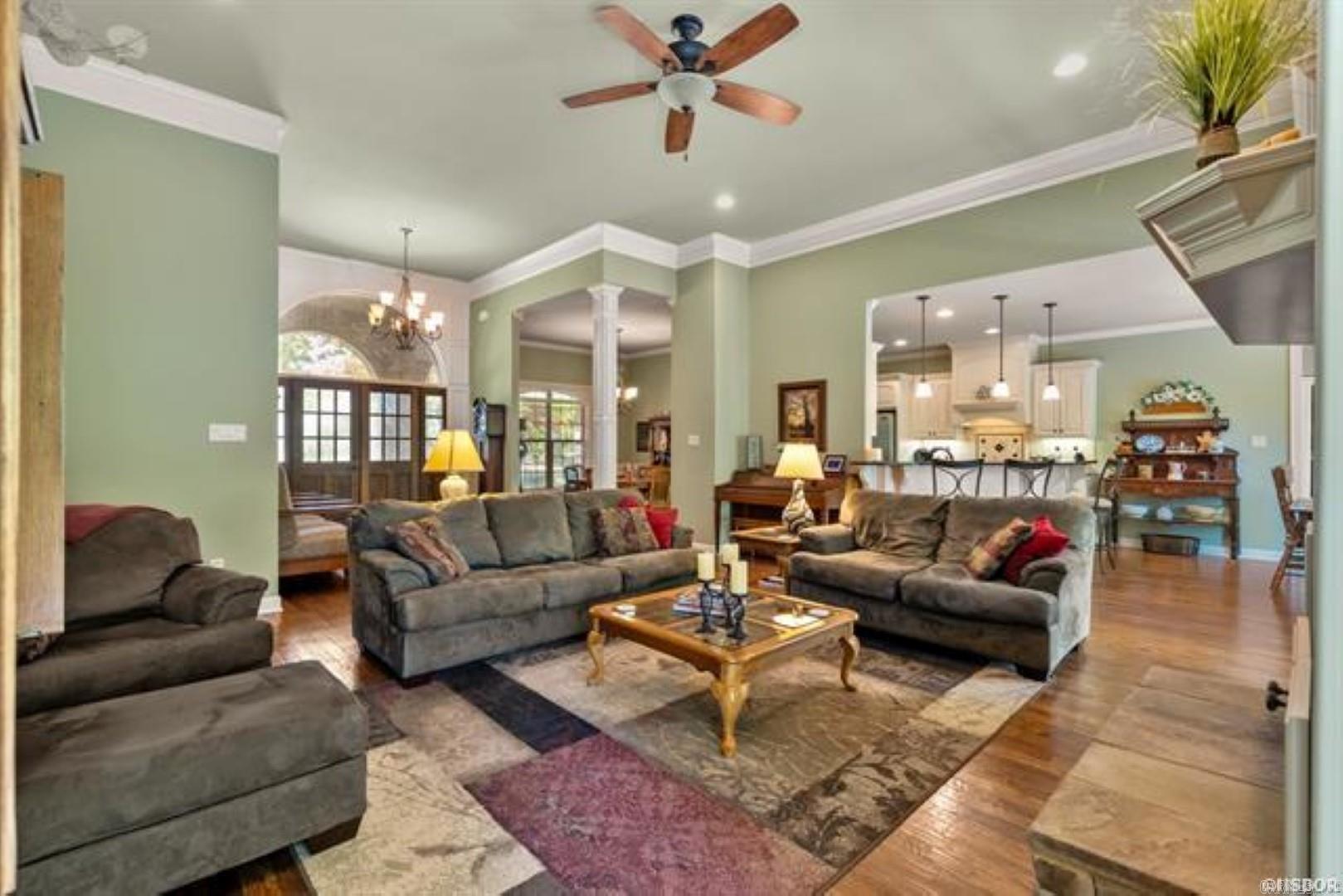 299 Longview Point