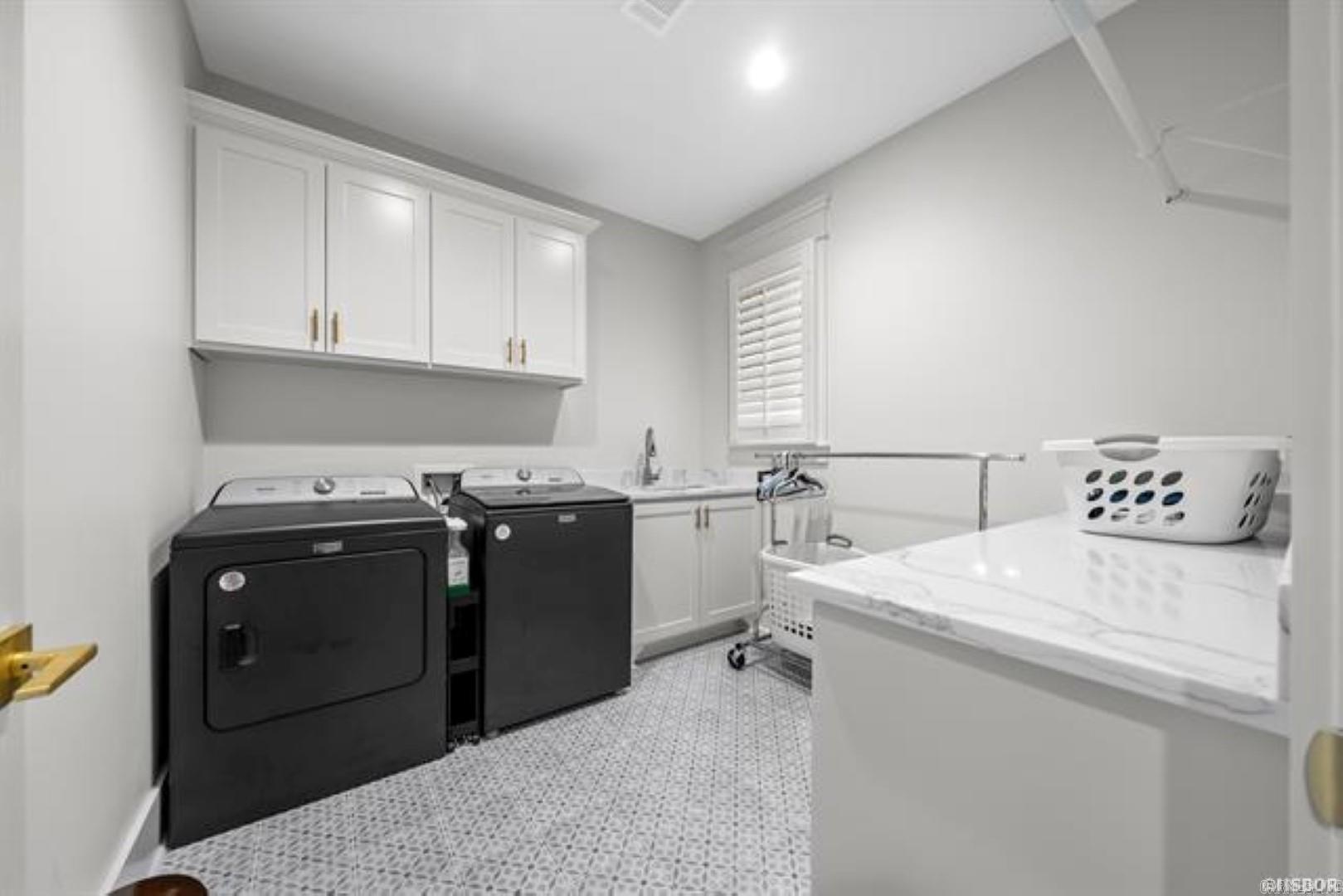 5 Vista Lane