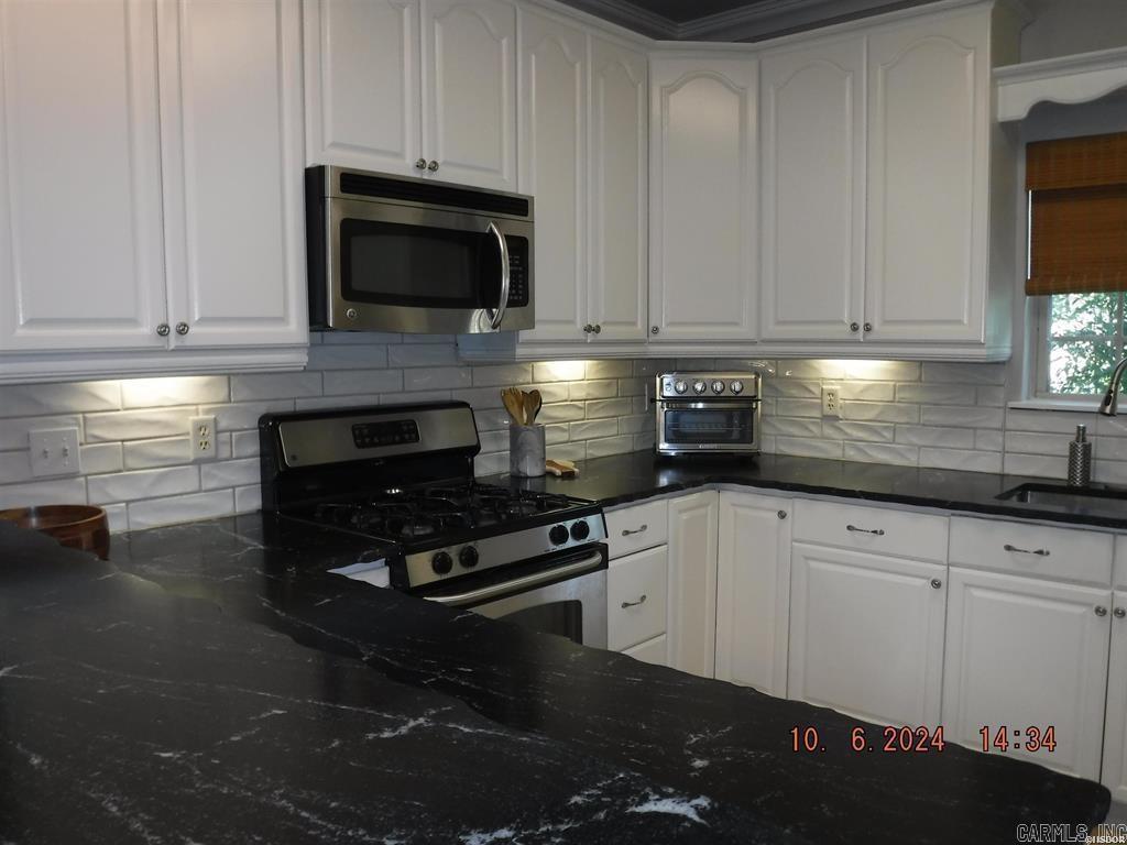 276 Mapleleaf Circle