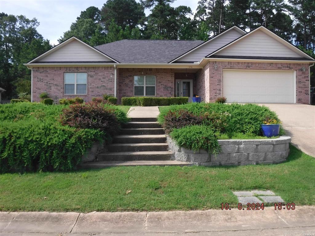 276 Mapleleaf Circle