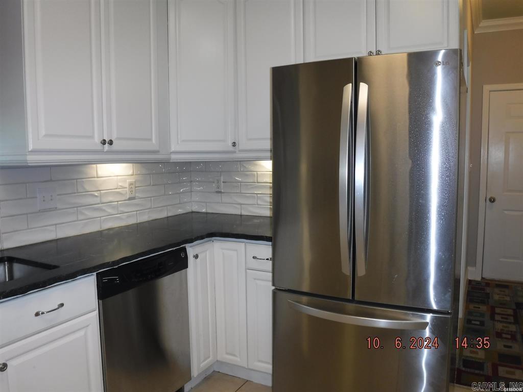 276 Mapleleaf Circle