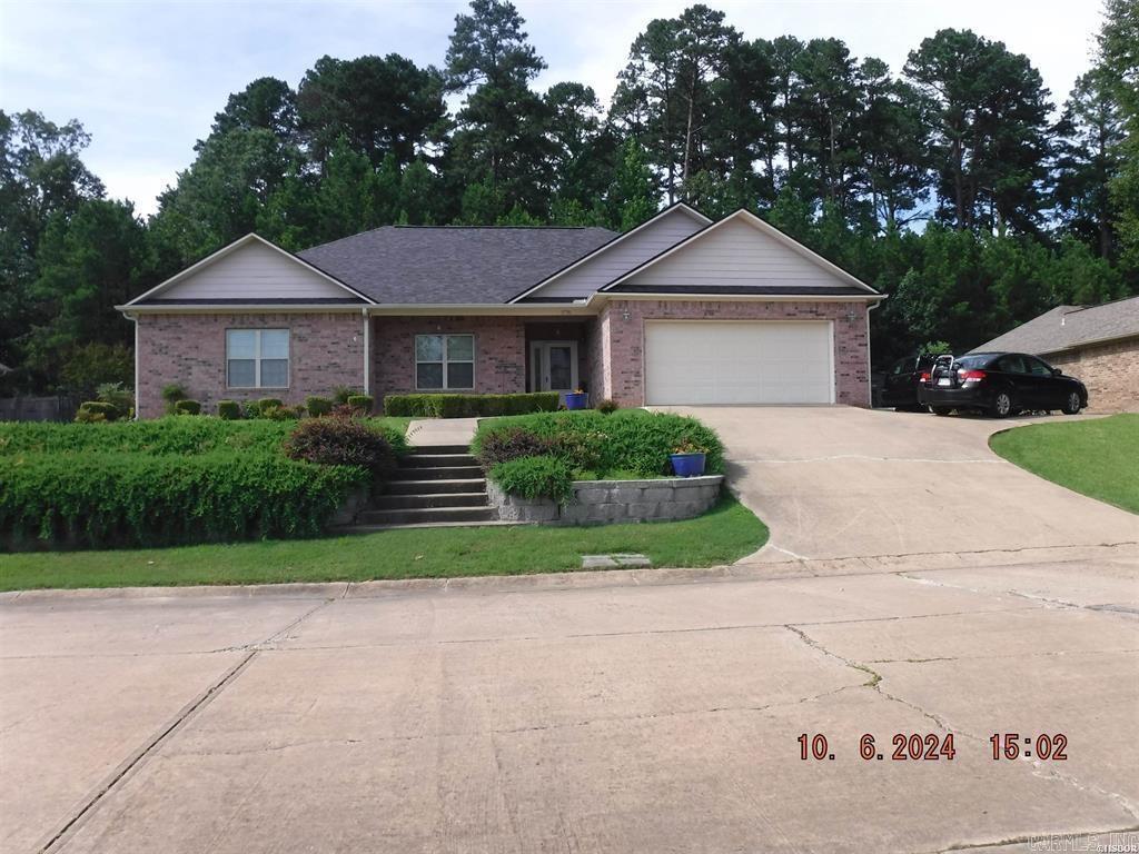 276 Mapleleaf Circle