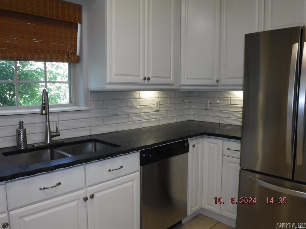 276 Mapleleaf Circle
