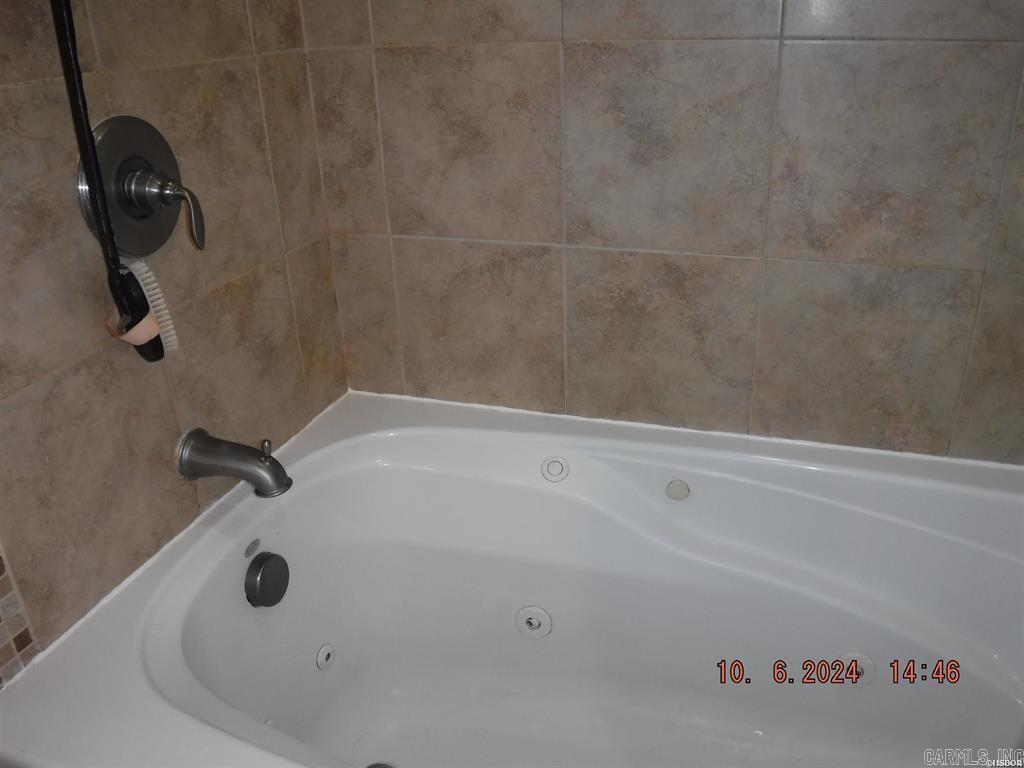 276 Mapleleaf Circle