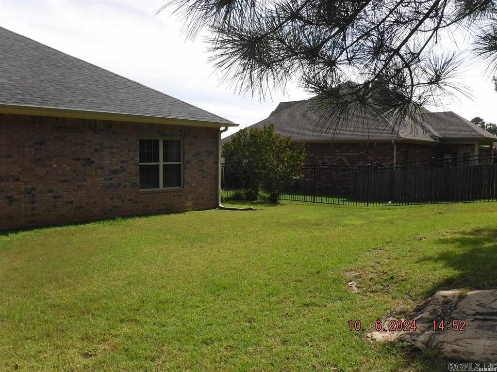 276 Mapleleaf Circle