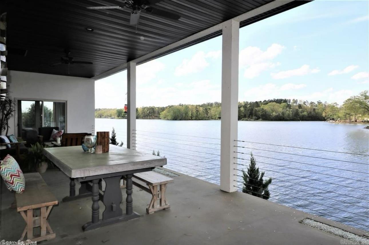 120 Oak Point
