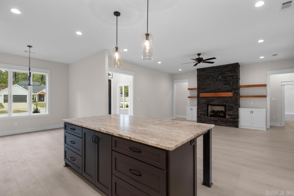 4228 Hampton Dr
