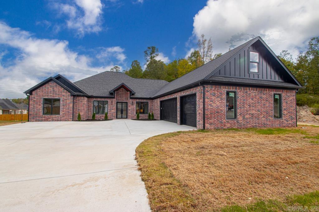 4228 Hampton Dr