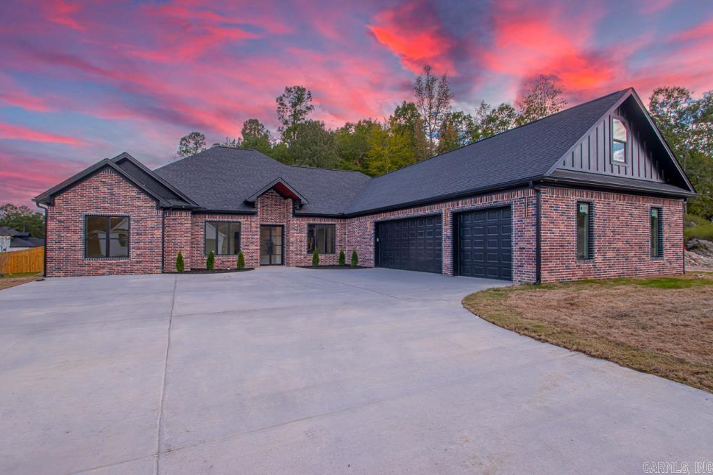 4228 Hampton Dr