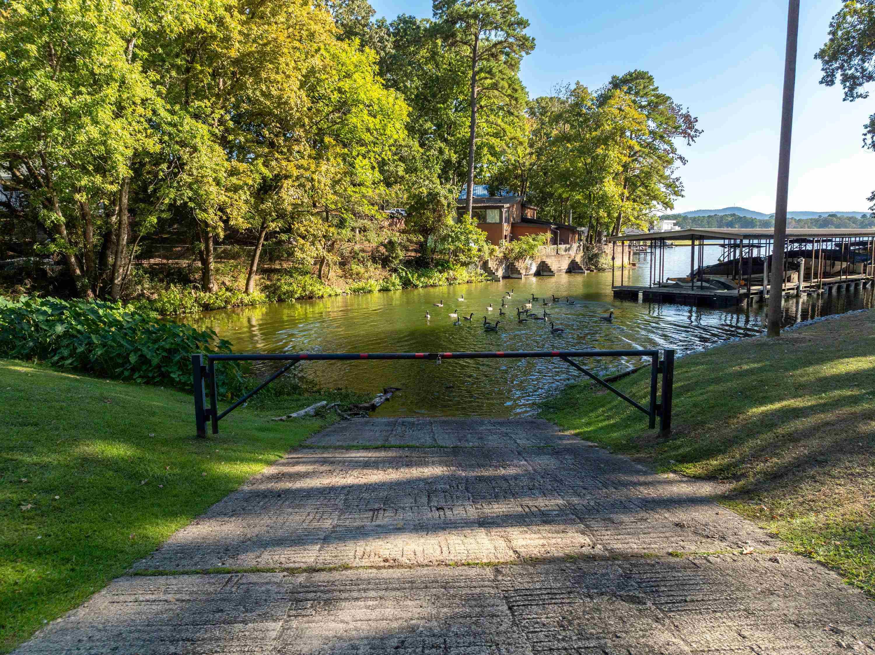 1201 Lakeshore Unit: 25