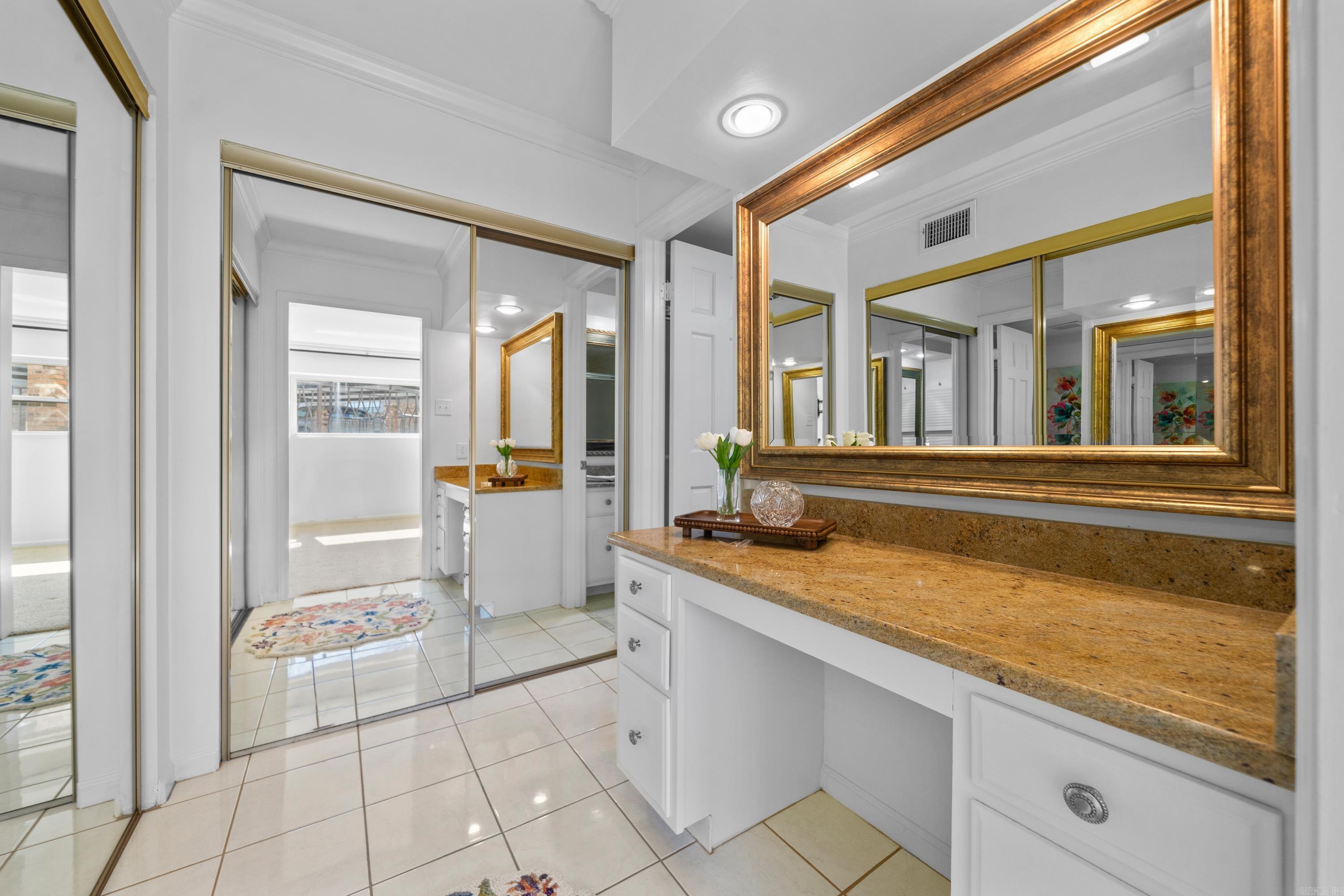 1201 Lakeshore Unit: 25