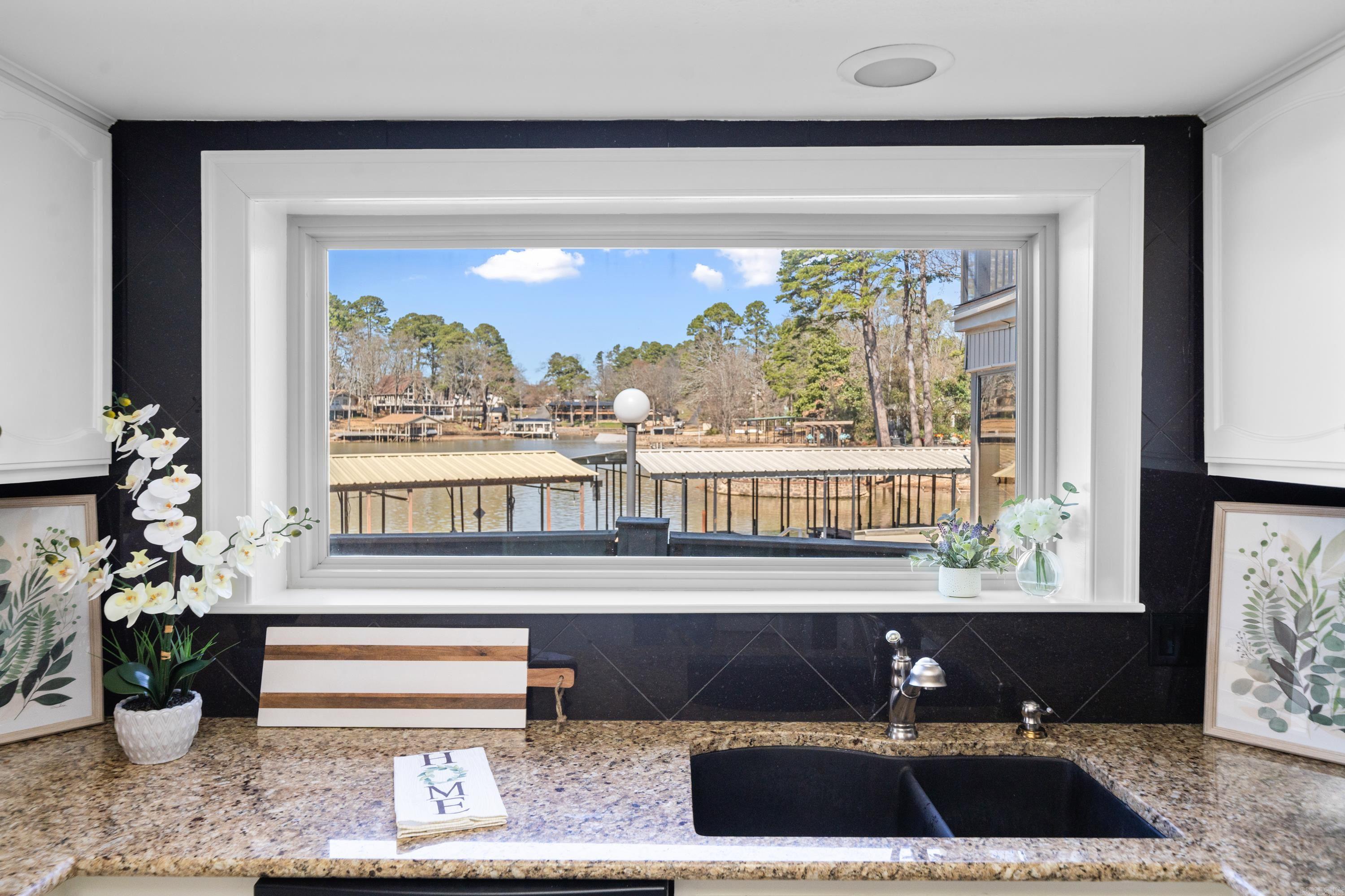 1201 Lakeshore Unit: 25