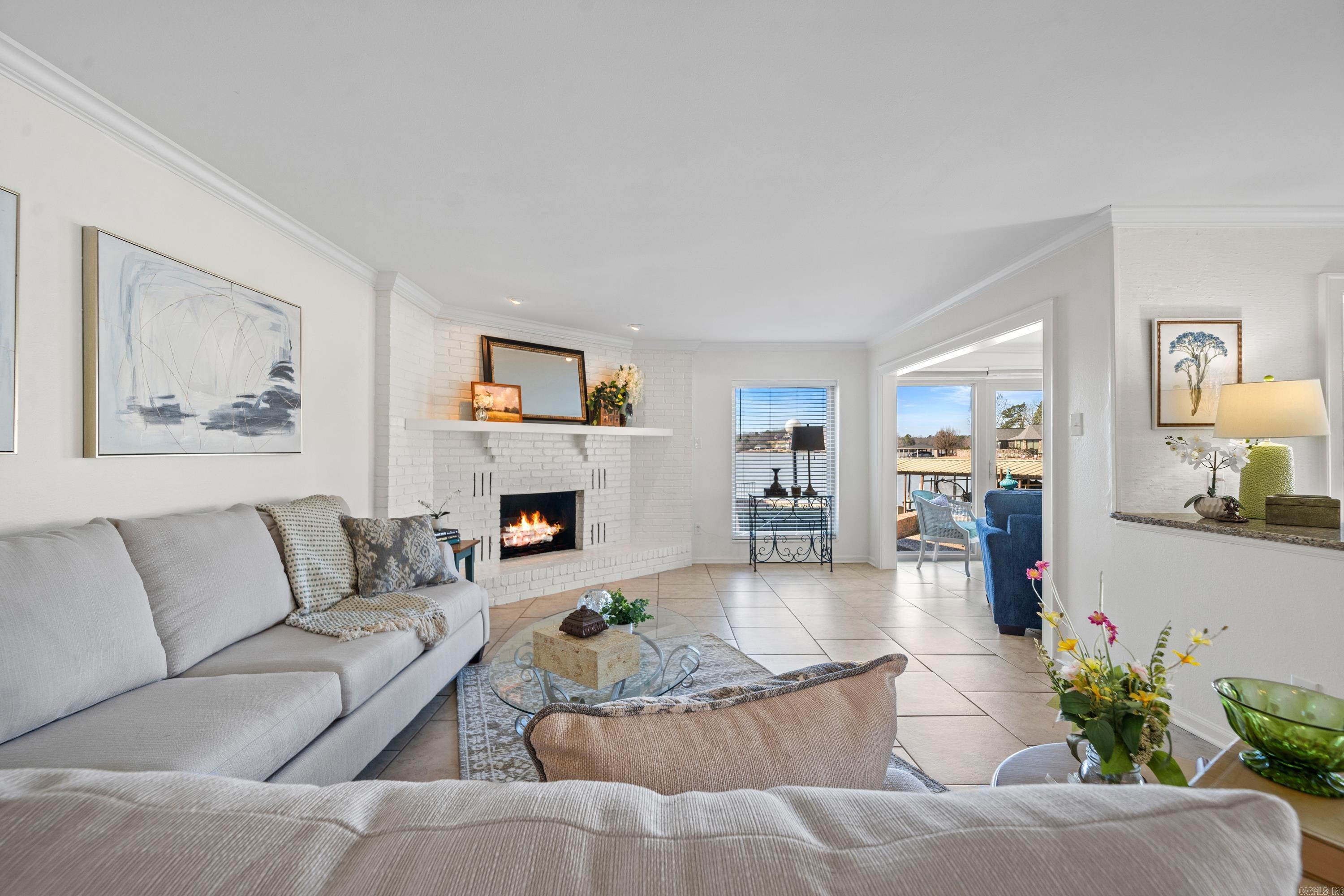 1201 Lakeshore Unit: 25